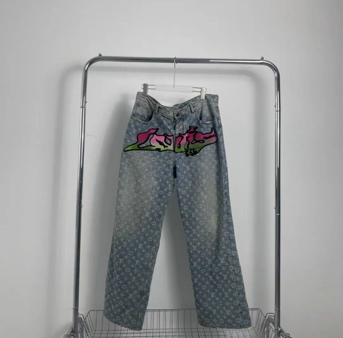 Louis Vuitton LV Logo Graffiti Denim Pants for Men - dmc Size US 34 / EU 50 - 1 Thumbnail