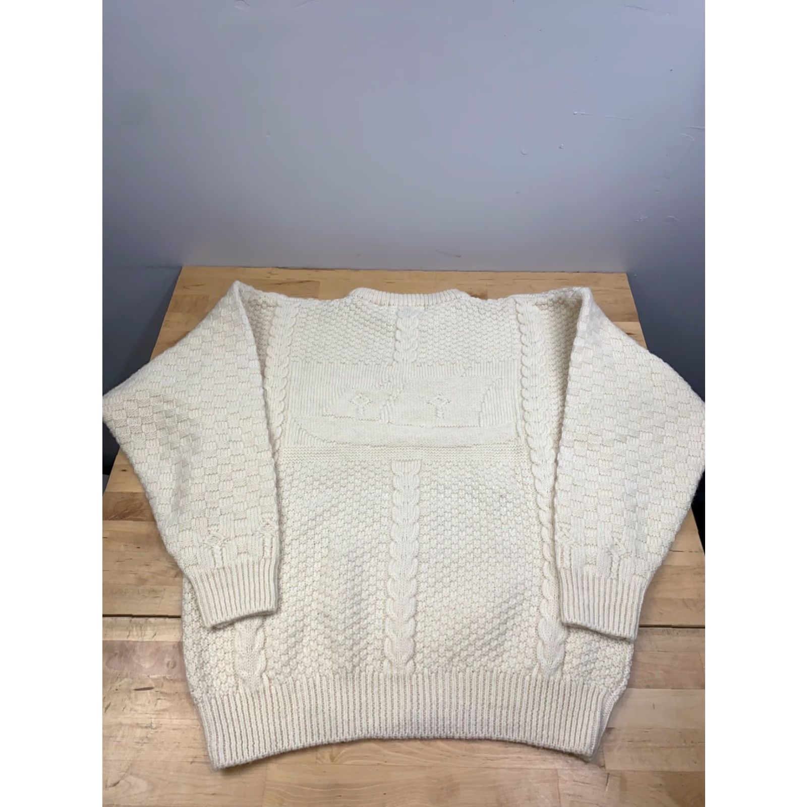 Vintage VINTAGE Shamrock Sweater Mens L Ivory Cable-Knit Wool 12009 Ireland Boat Crew Neck Long Sleeve Pullover Size US L / EU 52-54 / 3 - 8 Thumbnail
