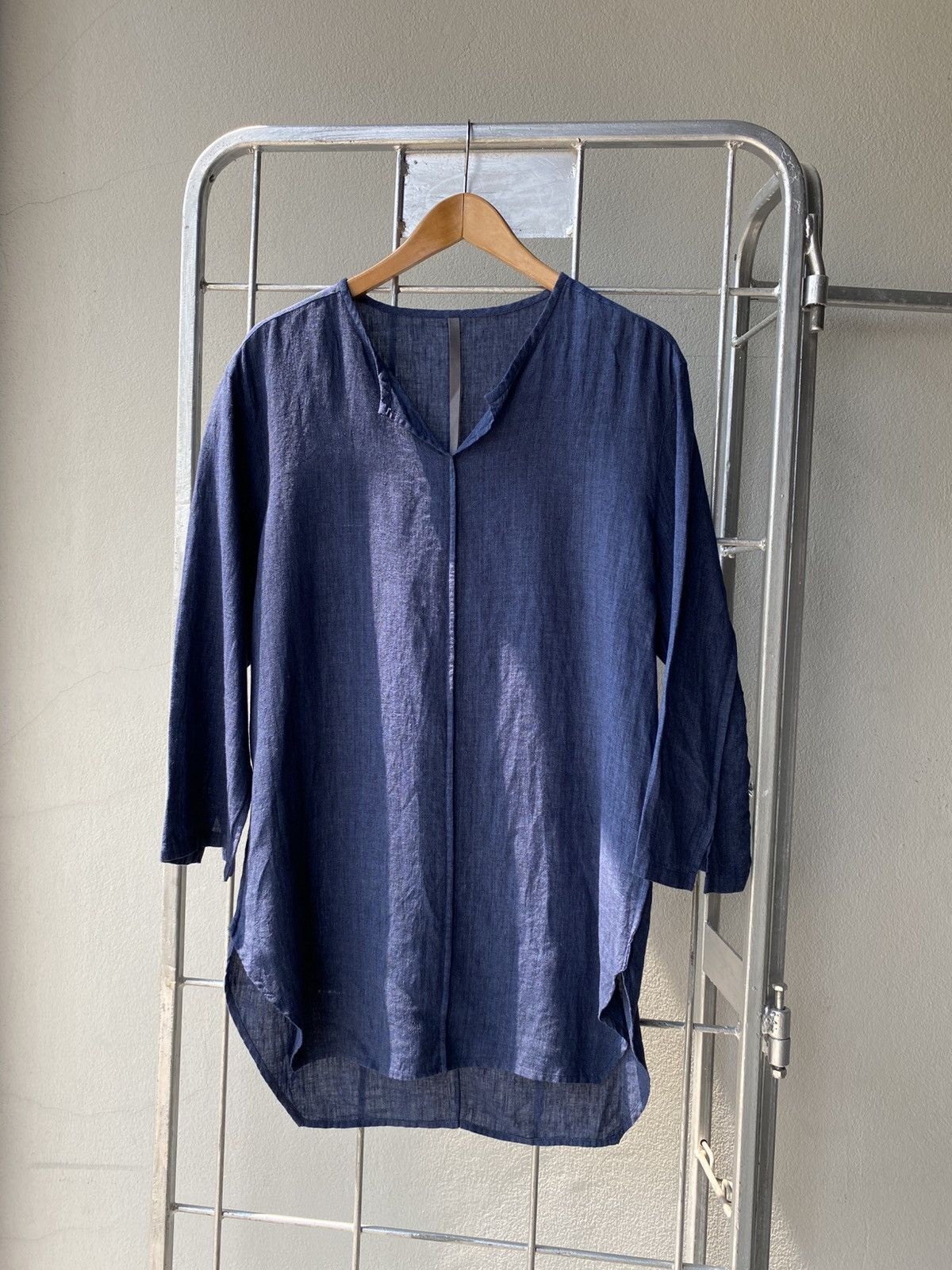 Kazuyuki Kumagai Attachment KAZUYUKI KUMAGAI (ATTACHMENT) Indigo V-Neck Tunic Size US M / EU 48-50 / 2 - 1 Thumbnail