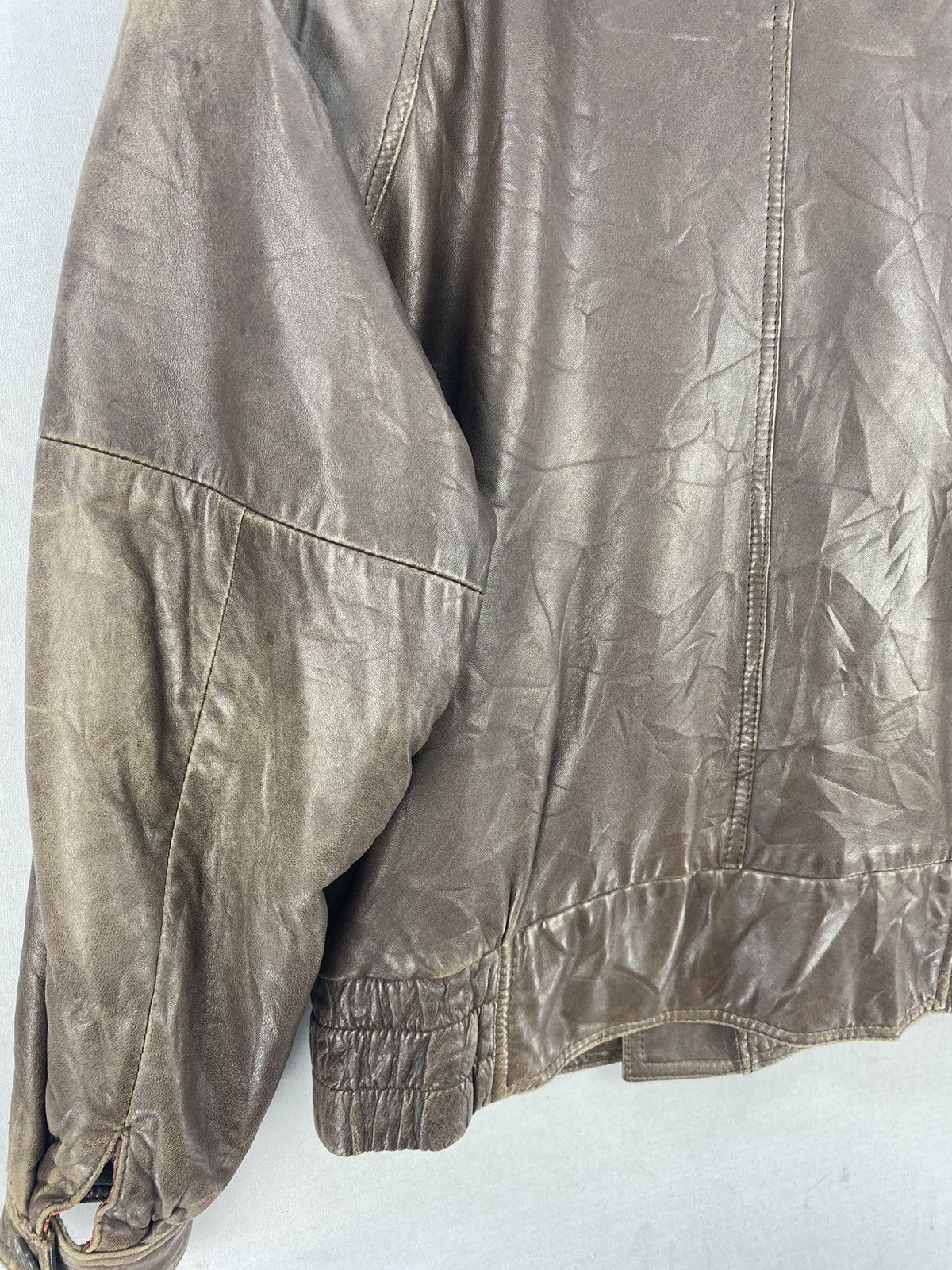 Leather Vintage 90’s Sheepskin Leather Bomber Jacket by Romantafe Size US M / EU 48-50 / 2 - 6 Thumbnail
