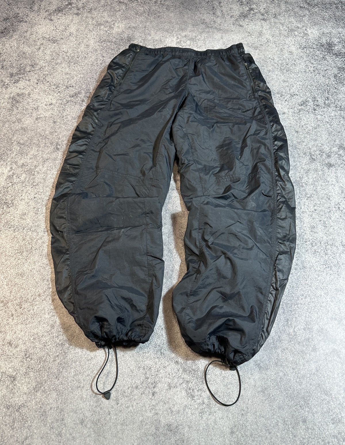 Nike Vintage Nike Pants Rare Joggers Gorpcore Streetwear Y2K USA Size US 32 / EU 48 - 1 Thumbnail
