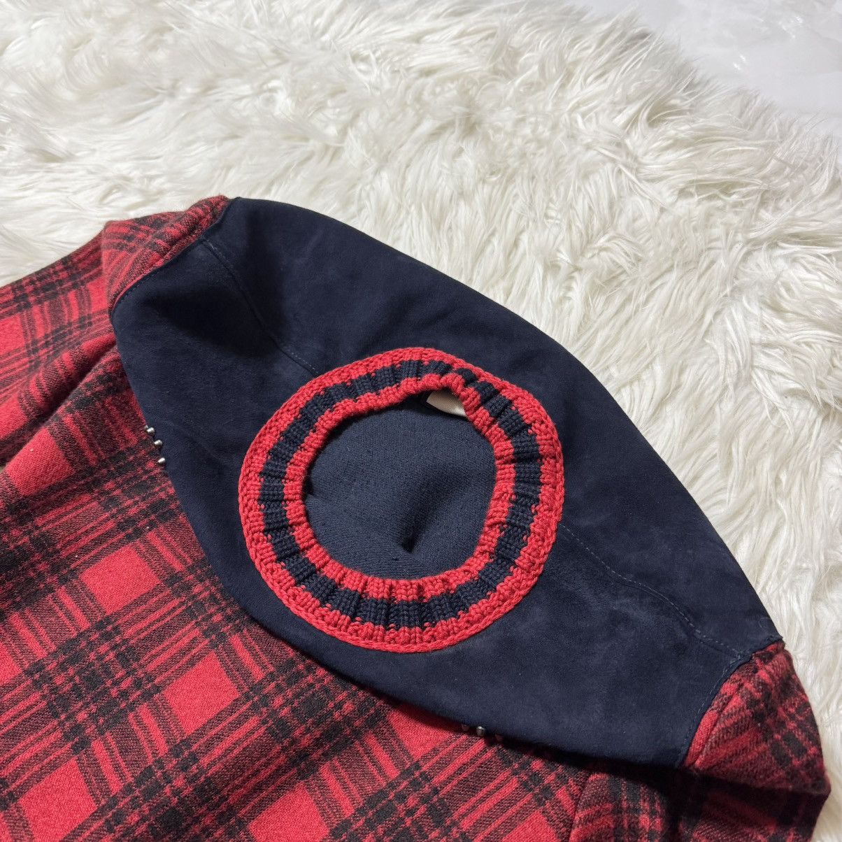 Gucci Gucci decorative piping, suede leather switching Sweater Size US S / EU 44-46 / 1 - 10 Thumbnail