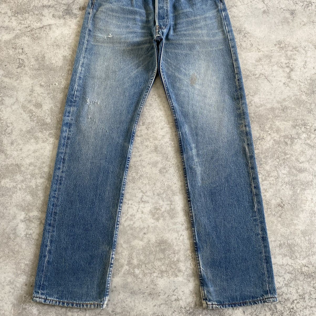 Levi's Vintage 1996 Levi’s 501 Faded Blue Ripped Denim Jeans Size US 31 - 2 Thumbnail