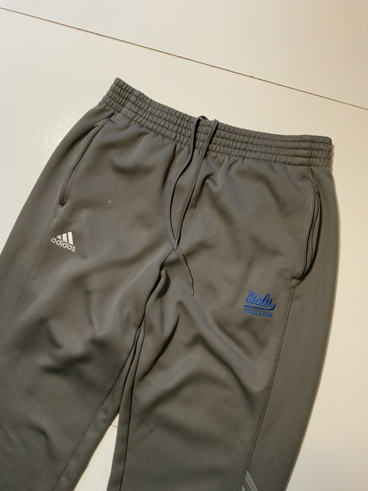 Adidas Adidas Climawarm UCLA Bruins Team Issue Track & Field Pants Size US 34 / EU 50 - 6 Thumbnail