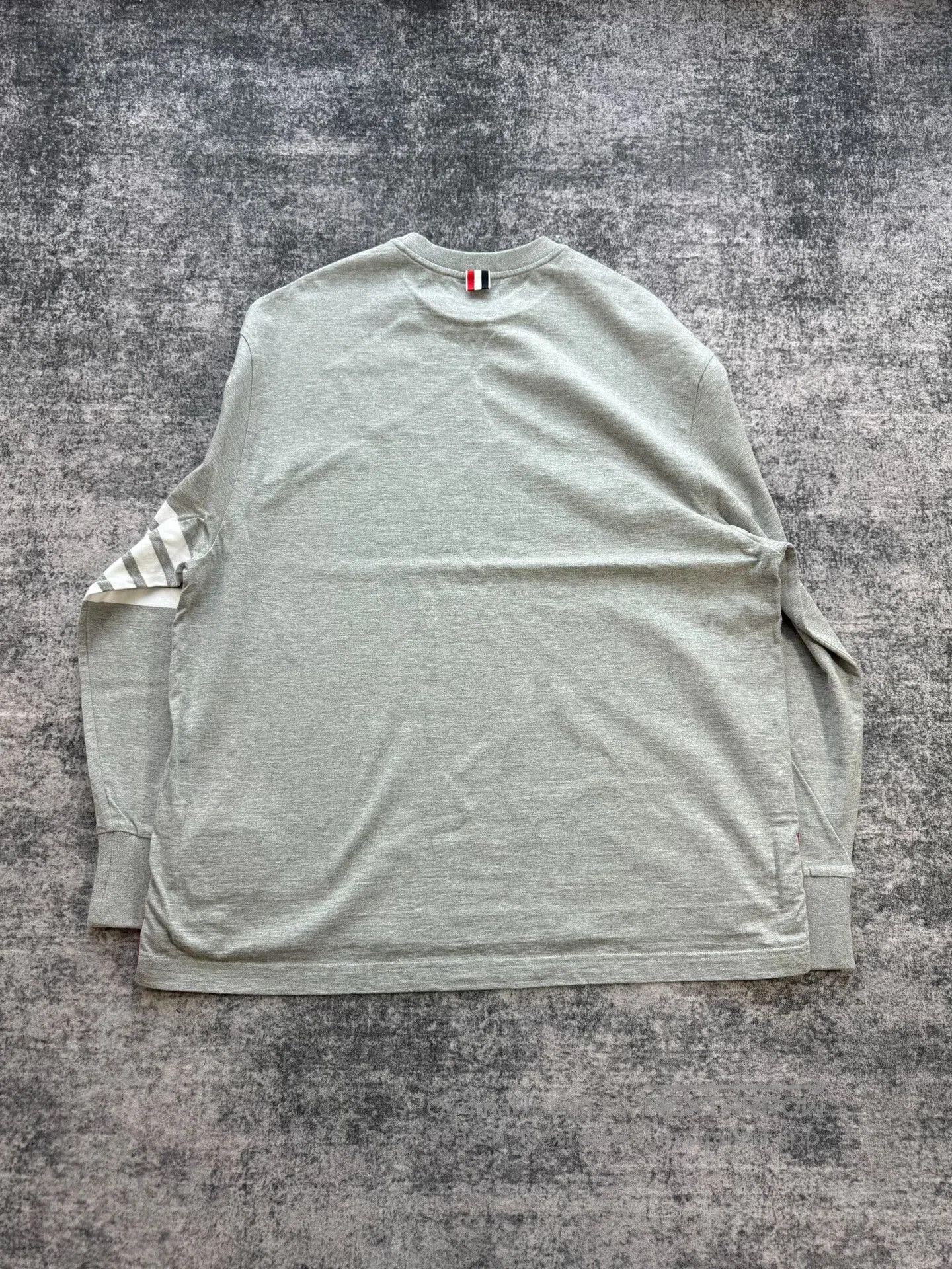 Thom Browne thom browne gray sweatshirt with logo detail. Size US L / EU 52-54 / 3 - 2 Thumbnail