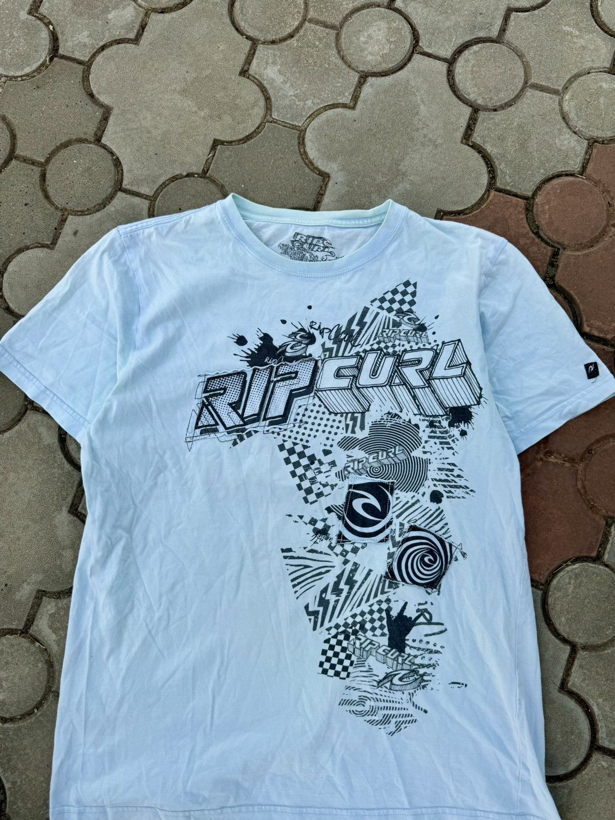 Rip Curl Vintage Rip Curl Spell Out Tee Shirt Surf style Size US L / EU 52-54 / 3 - 2 Thumbnail