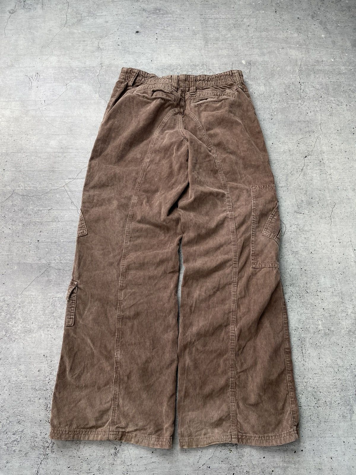 Japanese Brand VTG Brown Corduroy Parachute Multi Pocket Y2K Pants Size US 32 / EU 48 - 9 Thumbnail
