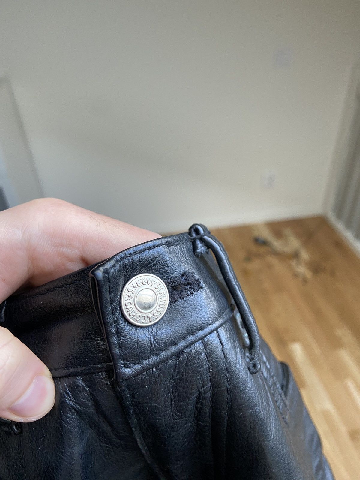 Genuine Leather × Levi's Vintage levis leather pants made in korea Size 27" / US 4 / IT 40 - 4 Thumbnail
