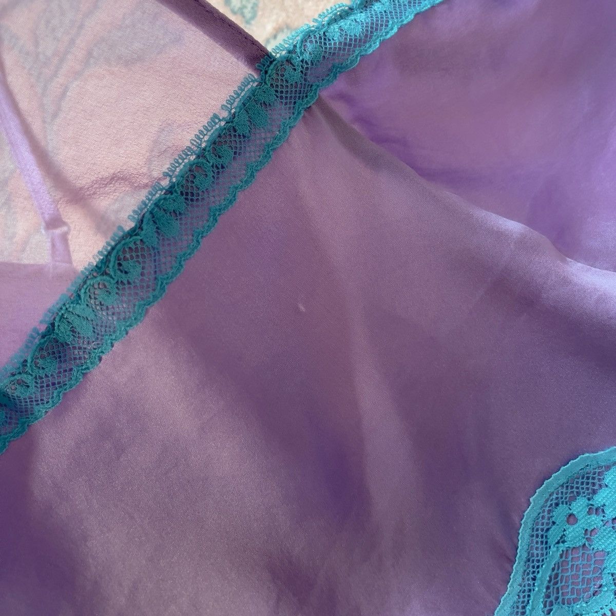 Victoria's Secret Victoria’s Secret Lilac Silk & Lace Slip Dress (S) Size S / US 4 / IT 40 - 11 Thumbnail