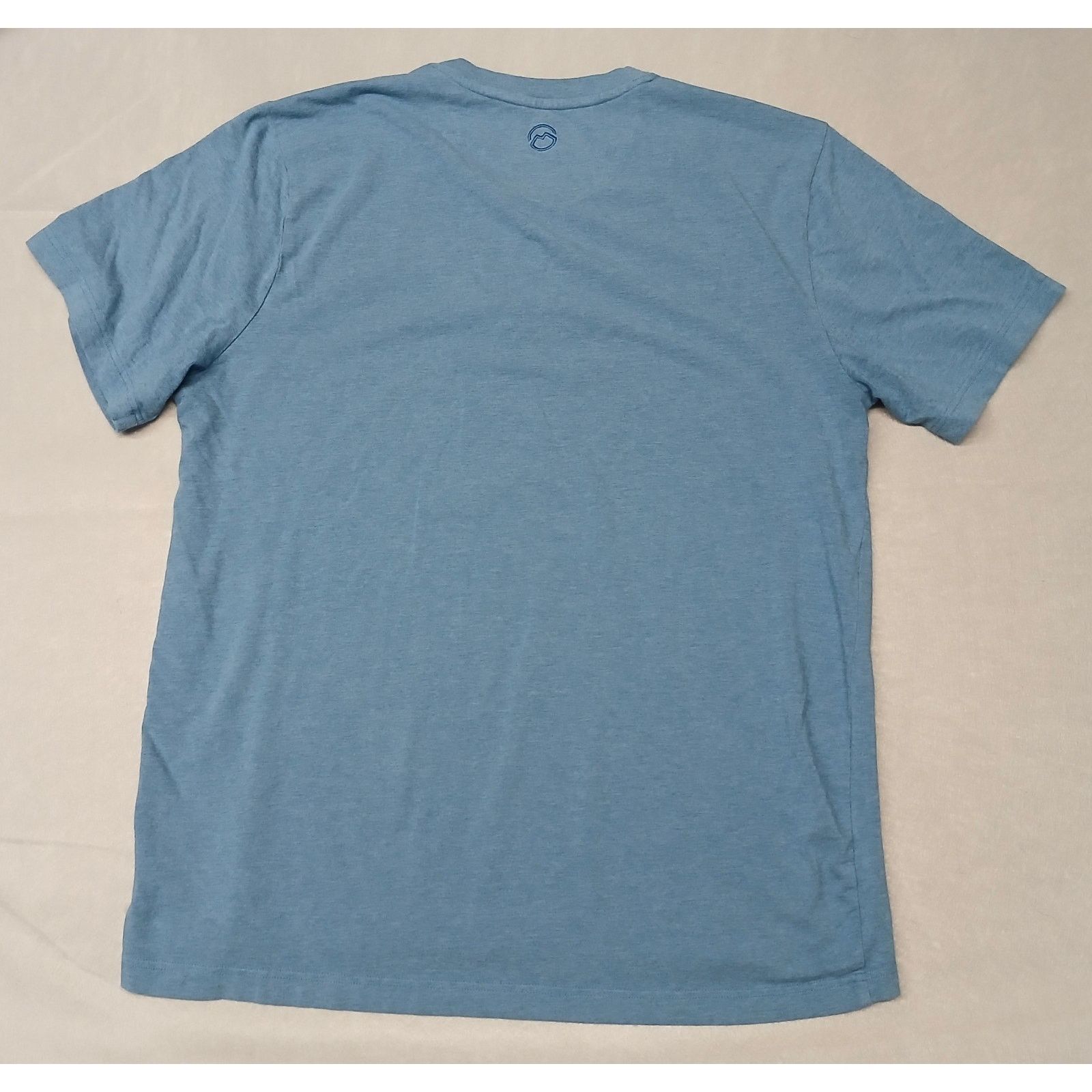 Other Magellan Outdoors (XL) Blue Fish Gear Moisture Wicking Shirt Size US XL / EU 56 / 4 - 5 Thumbnail