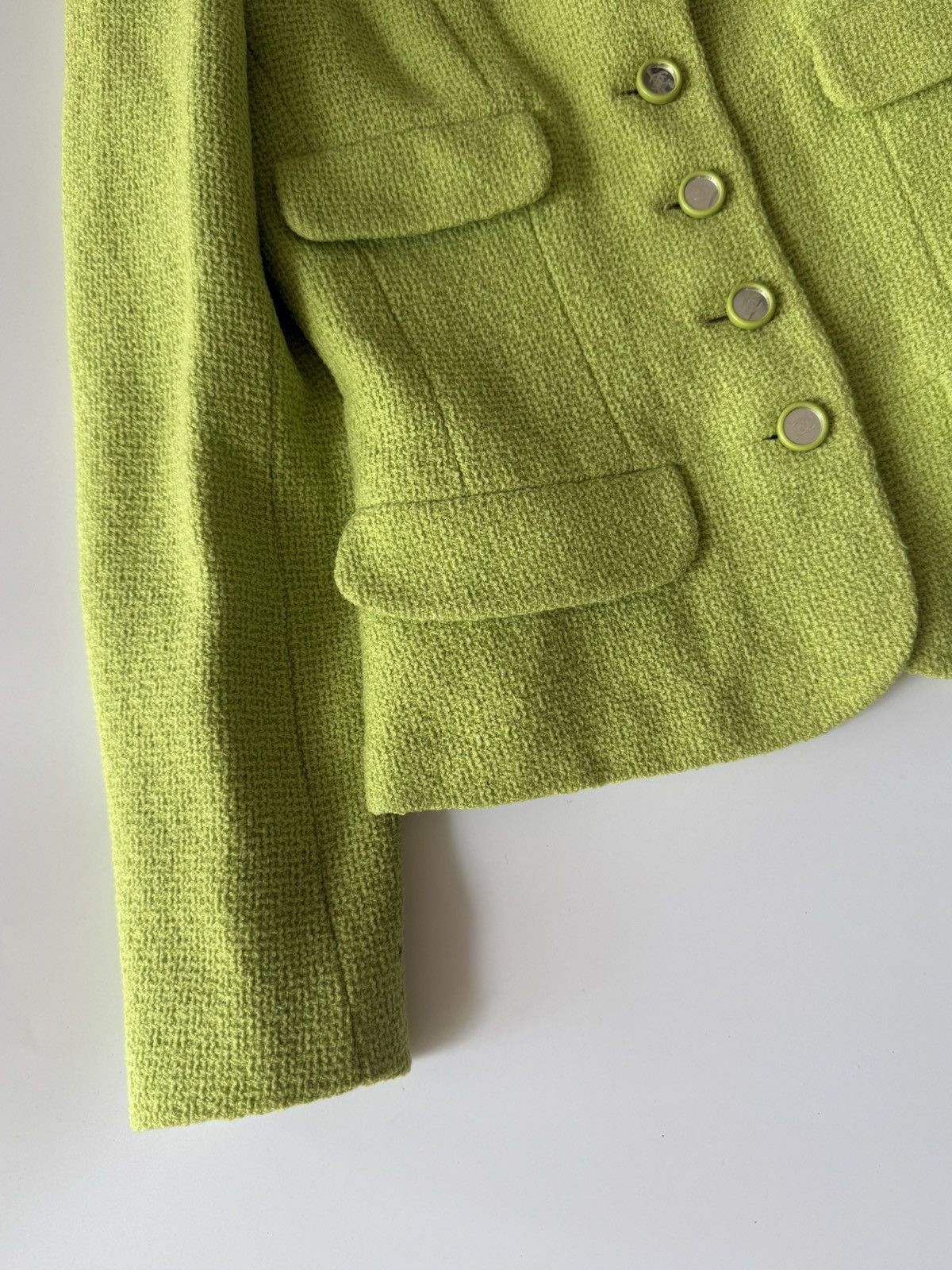 Chanel Chanel Boutique 1995 Lime Green Wool Tweed Blazer Size S / US 4 / IT 40 - 7 Thumbnail