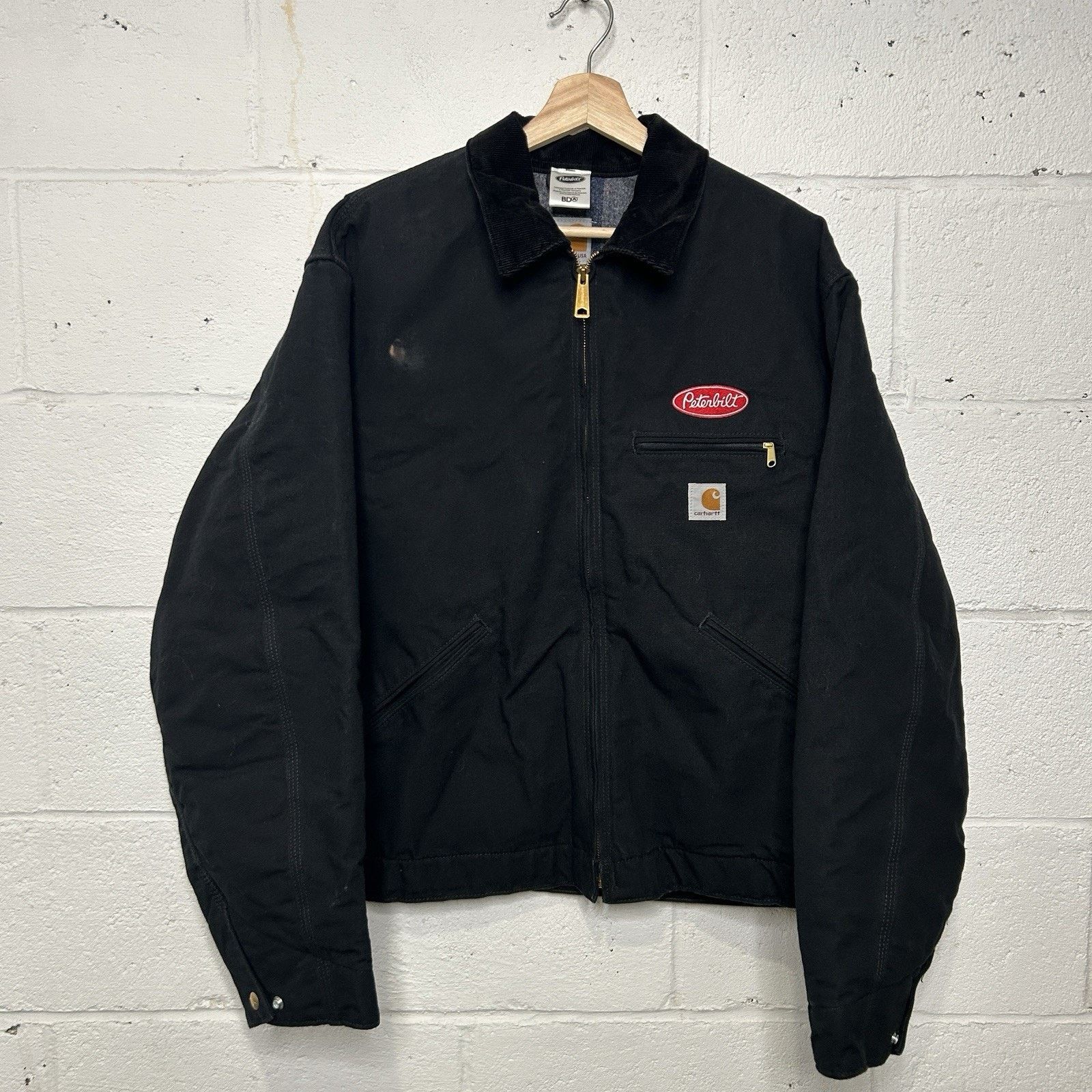 Carhartt Y2K Carhartt Blanket-Lined Detroit Jacket “Black Peterbilt” Size US XL / EU 56 / 4 - 1 Thumbnail
