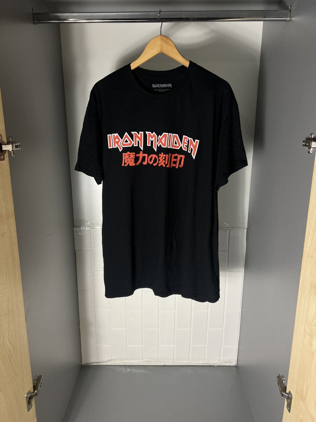 Band Tees VINTAGE IRON MAIDEN WORLD TOUR ROCK T-SHIRT METAL Y2K 90s Size US XXL / EU 58 / 5 - 2 Thumbnail
