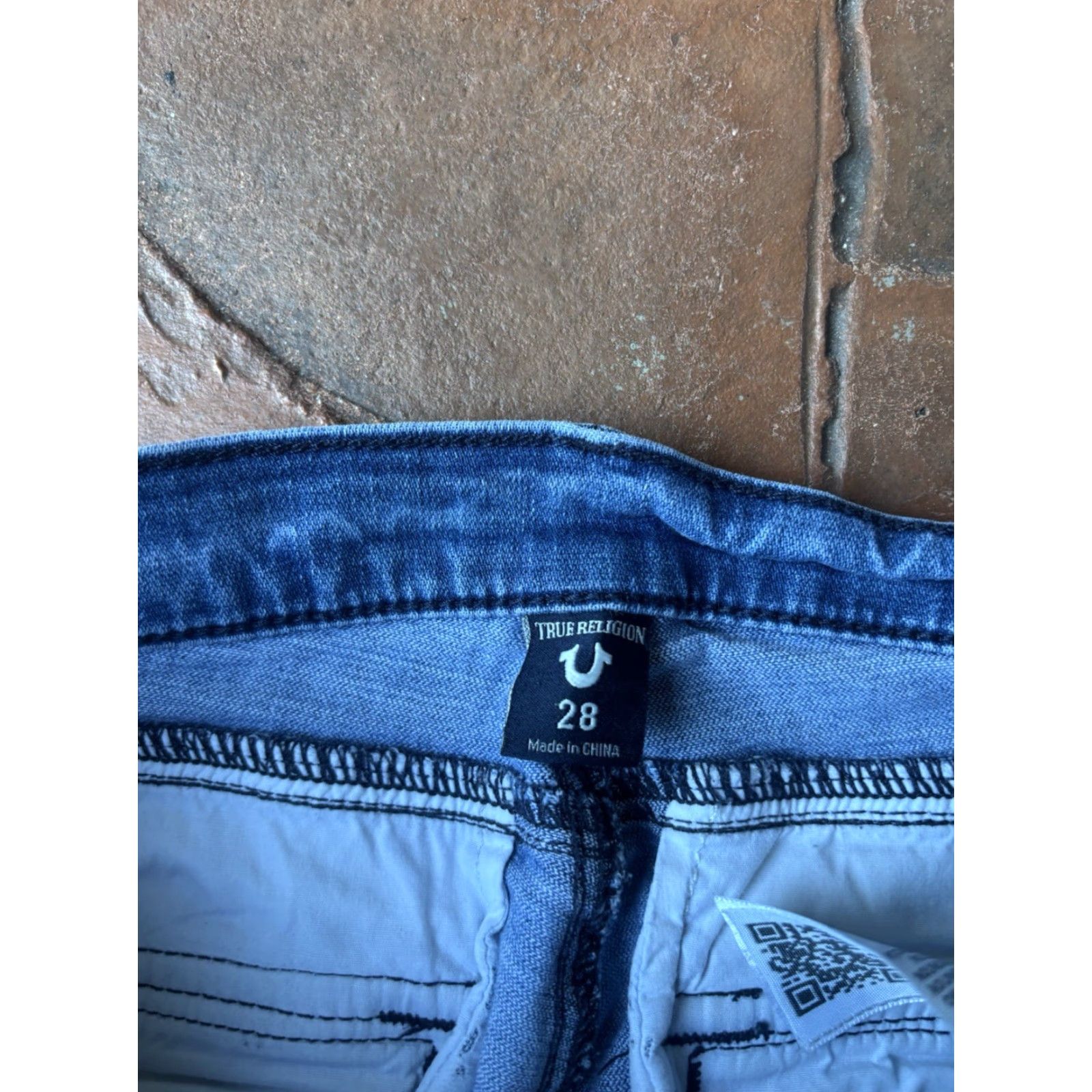 True Religion VINTAGE? No, but True Religion Halle Skinny Mid Rise Cargo Jeans Women’s 28 Blue Distressed Size 28" / US 6 / IT 42 - 3 Thumbnail