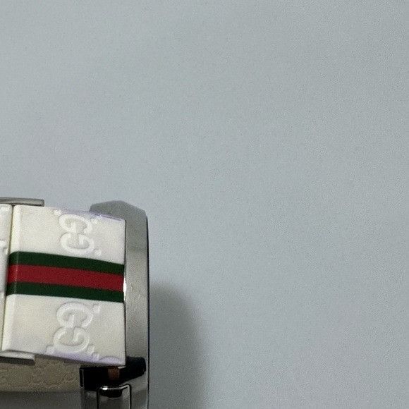 Gucci Gucci Striped White Rubber Digital Watch YA114214 Size ONE SIZE - 3 Thumbnail