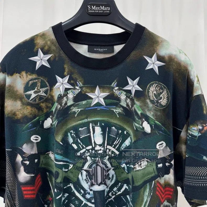 Givenchy Givenchy Green Plane Print Short Sleeve T. Size US S / EU 44-46 / 1 - 3 Thumbnail