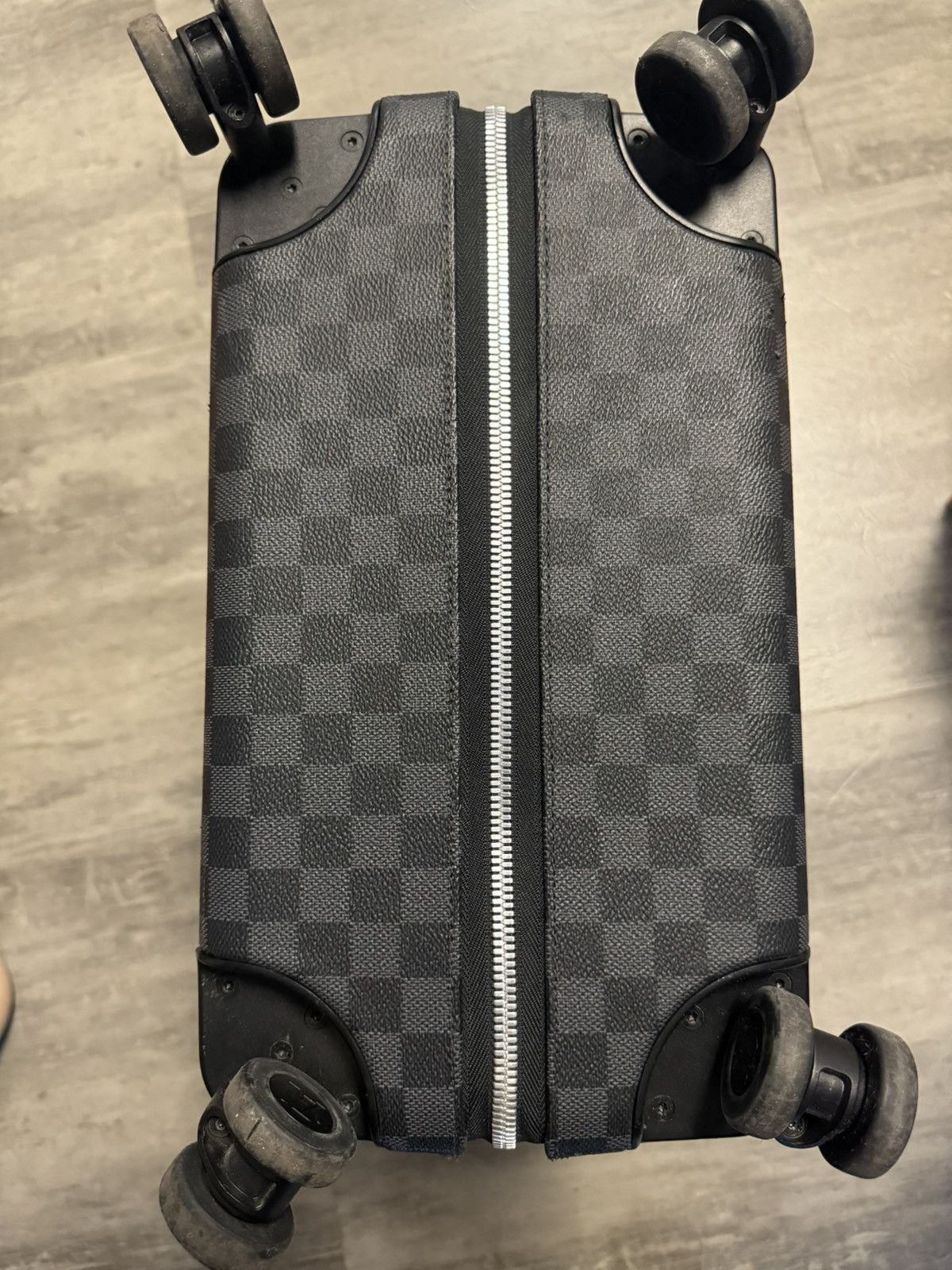 Louis Vuitton Louis Vuitton Horizon 55 Graphite Size ONE SIZE - 15 Thumbnail