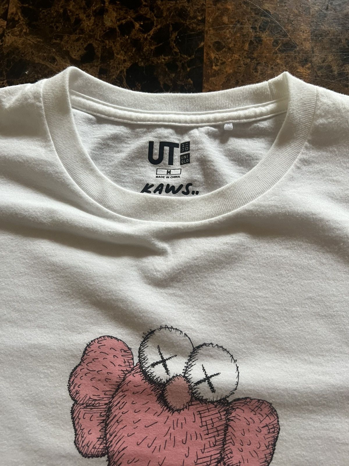 Kaws × Uniqlo KAWS x Uniqlo Summer T-Shirt Pink BFF, (Medium) Pre-owned Size US M / EU 48-50 / 2 - 2 Thumbnail
