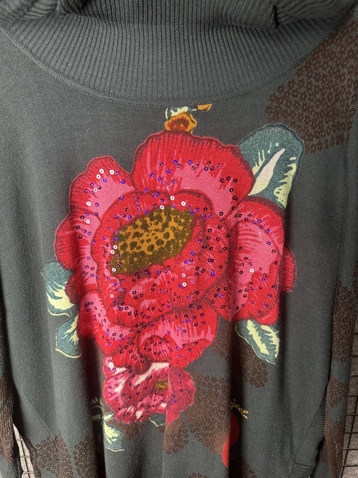 Desigual Desigual Floral Print Cowl Neck Fringe Trim Sweater Size M Size M / US 6-8 / IT 42-44 - 3 Thumbnail