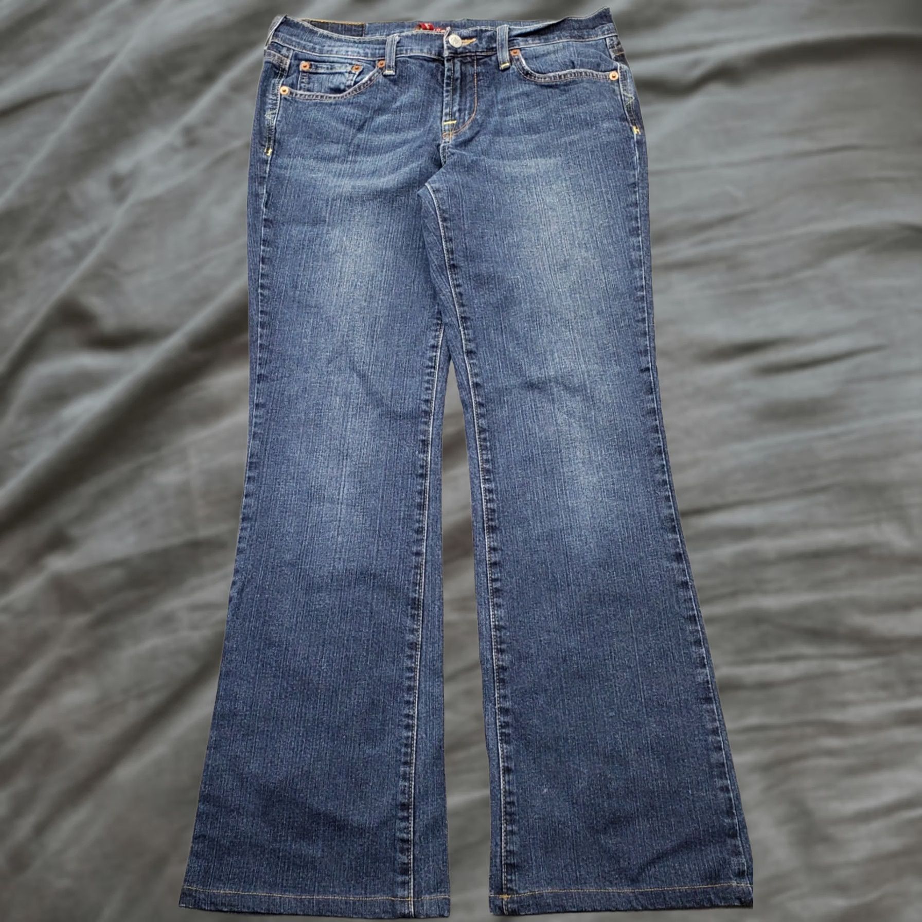 Lucky Brand Lucky Brand Sweet N Low Flare Jeans Womens Size 6 Denim Blue Medium Wash Stretch Size 28" / US 6 / IT 42 - 1 Thumbnail