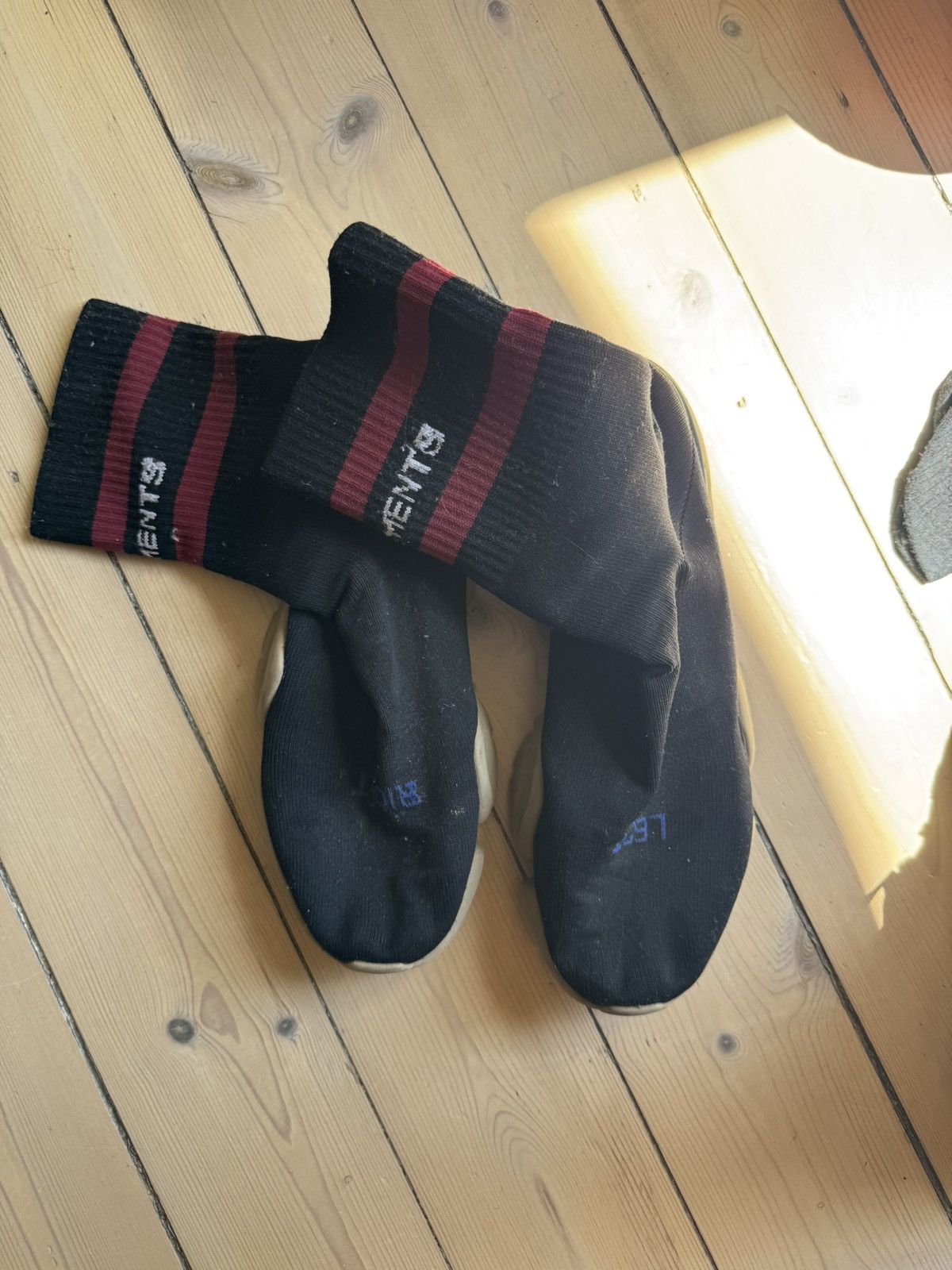 Vetements Vetements socks sneakers Size US 10.5 / EU 43-44 - 5 Thumbnail
