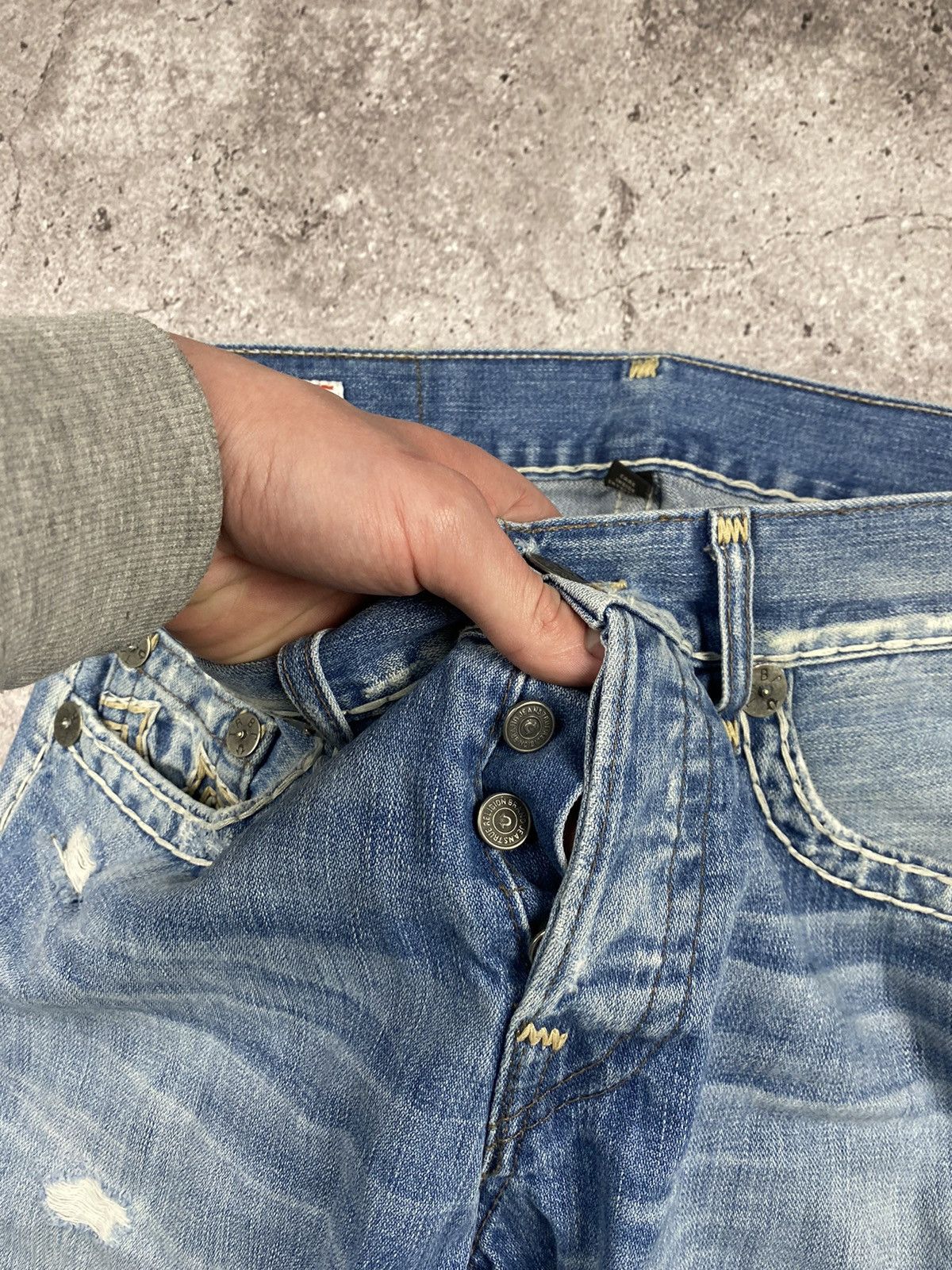 Japanese Brand × True Religion × Vintage Crazy Vintage Y2K True Religion Faded Distressed Baggy Jeans Size US 31 - 10 Thumbnail
