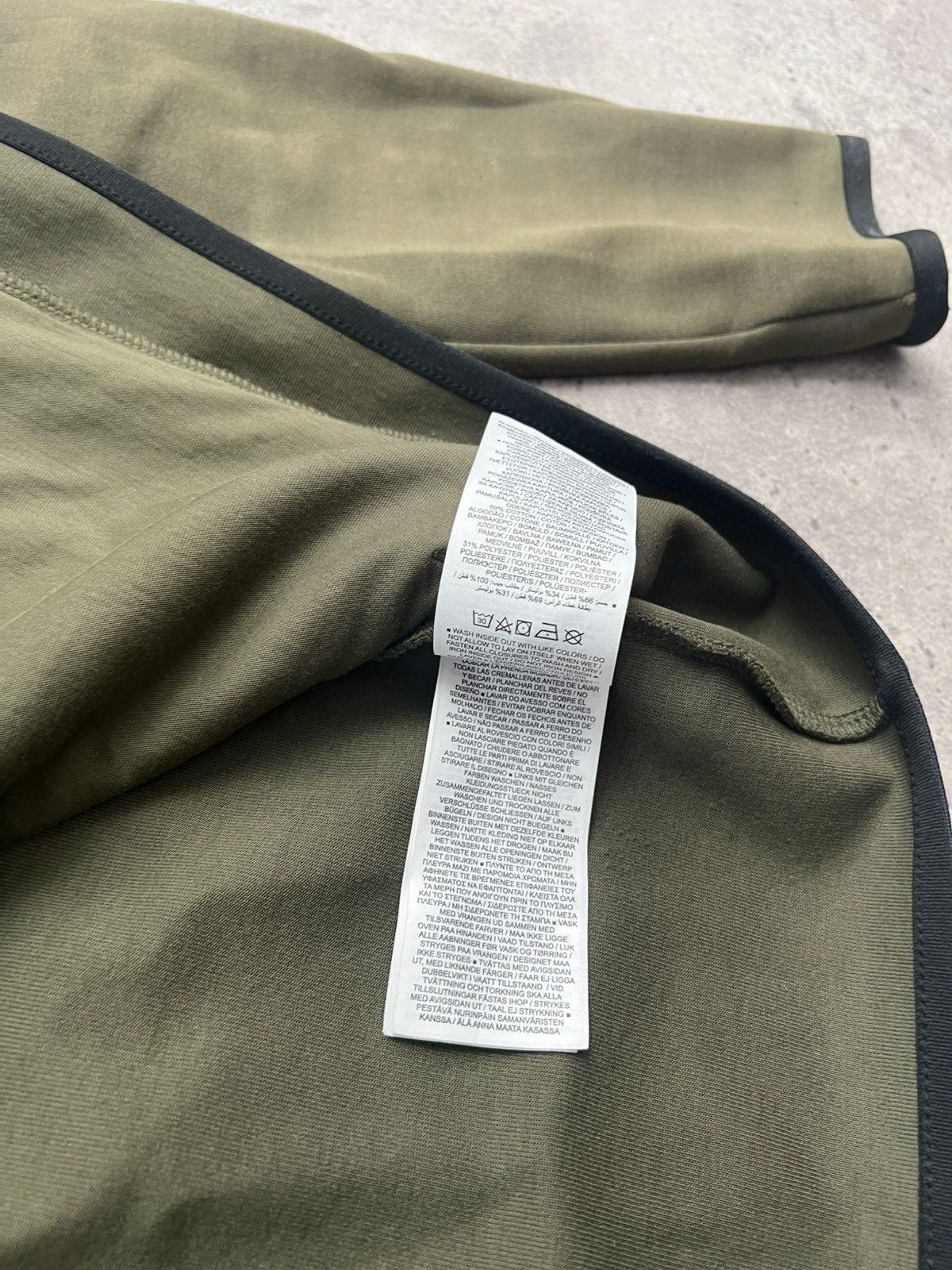 Nike Paris Saint-Germain PSG Tech Fleece Pack Zip Hoodie Size L Size US L / EU 52-54 / 3 - 9 Thumbnail