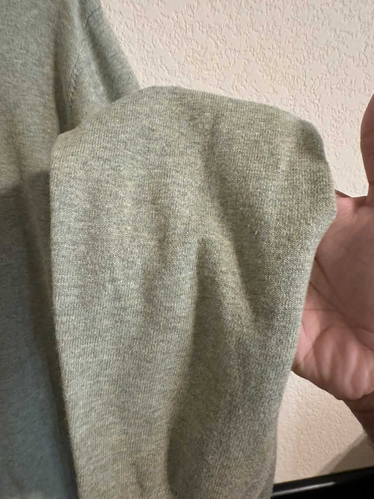 H&M Mens slim fit pistachio green long sleeve sweater knit L Size US L / EU 52-54 / 3 - 3 Thumbnail