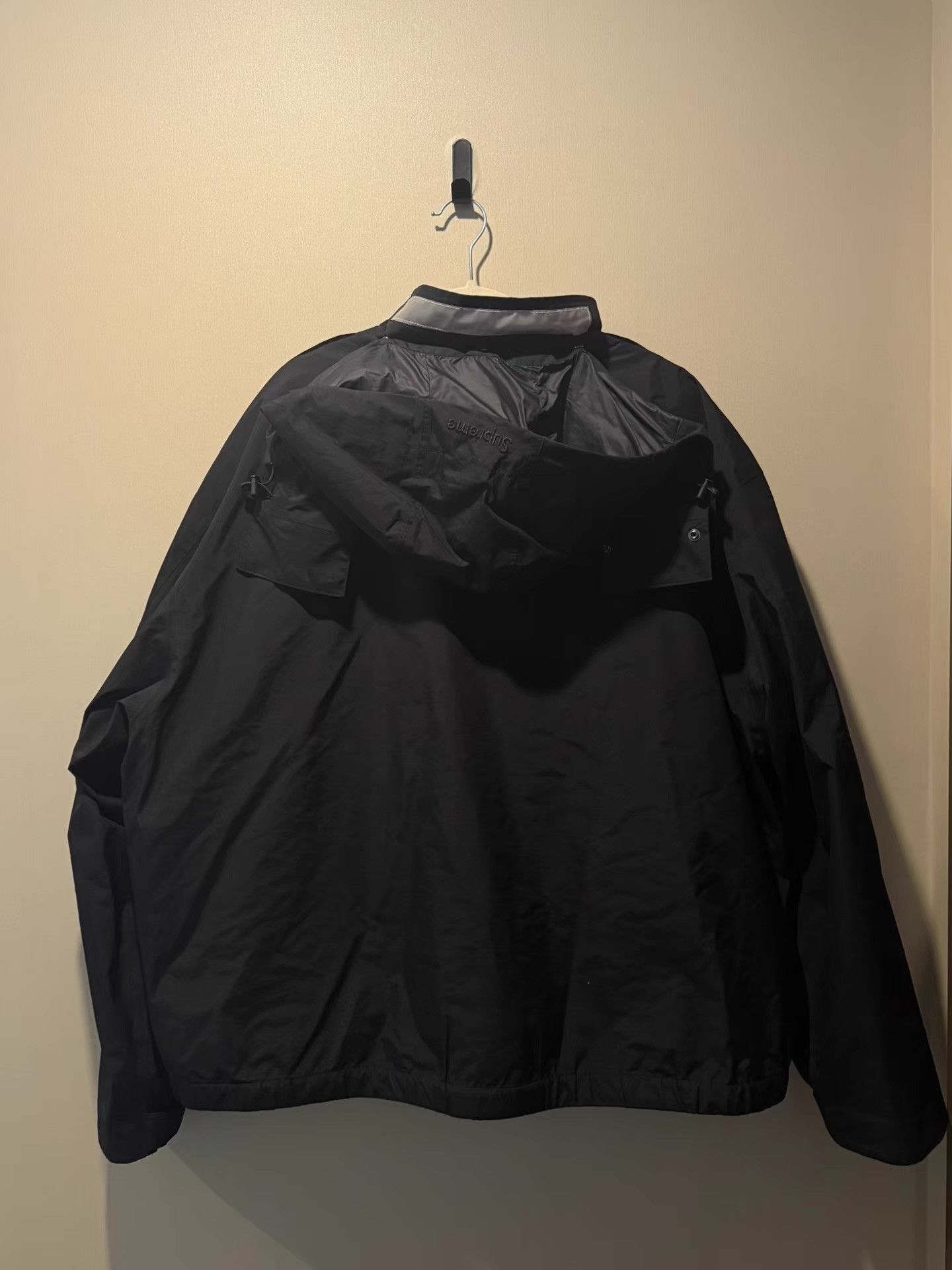 Supreme Black XL Hooded Jacket with Utility Pockets Size US XL / EU 56 / 4 - 7 Thumbnail