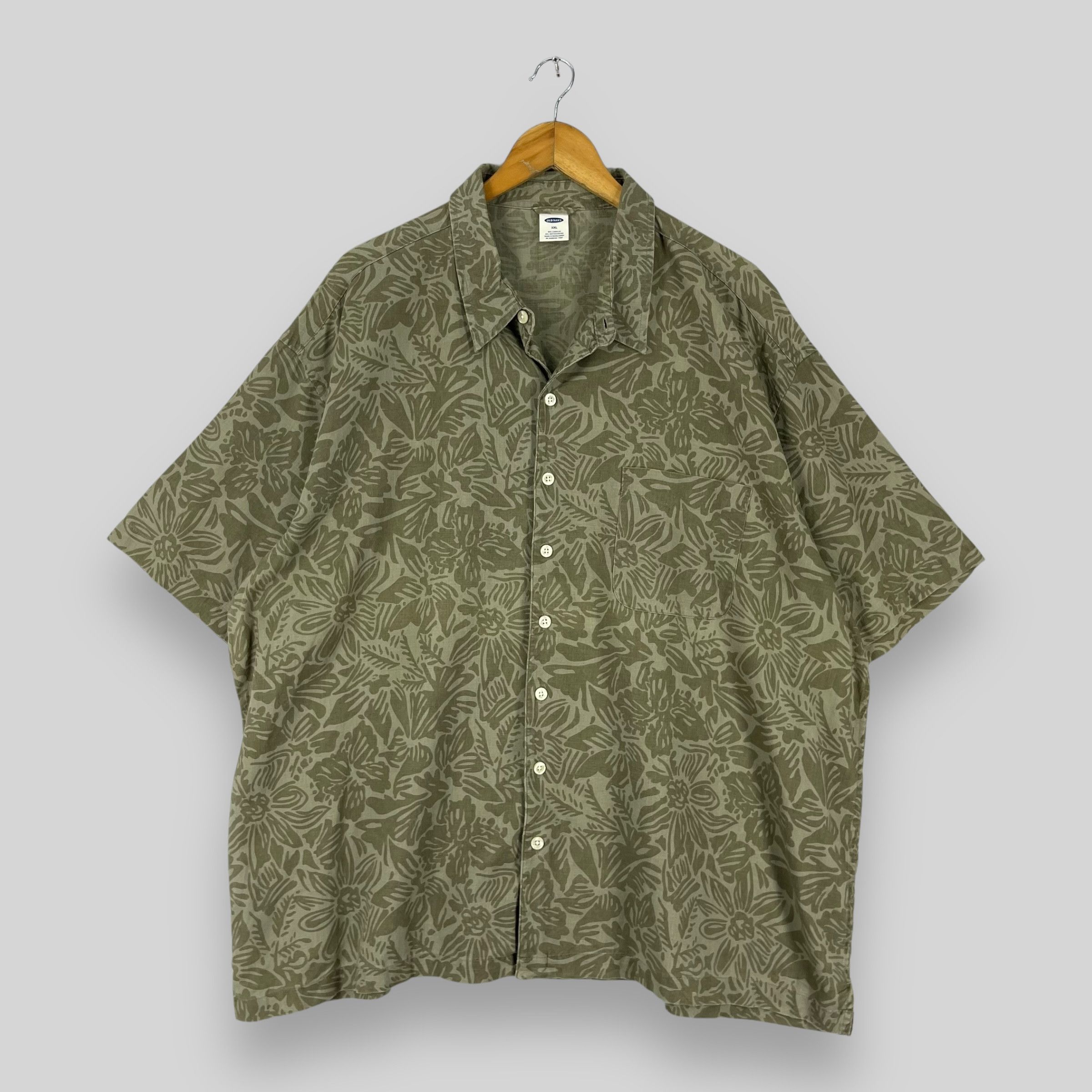 Vintage Vintage OLD NAVY Hawaii Hibiscus Floral Motive Shirt Size US XXL / EU 58 / 5 - 1 Thumbnail