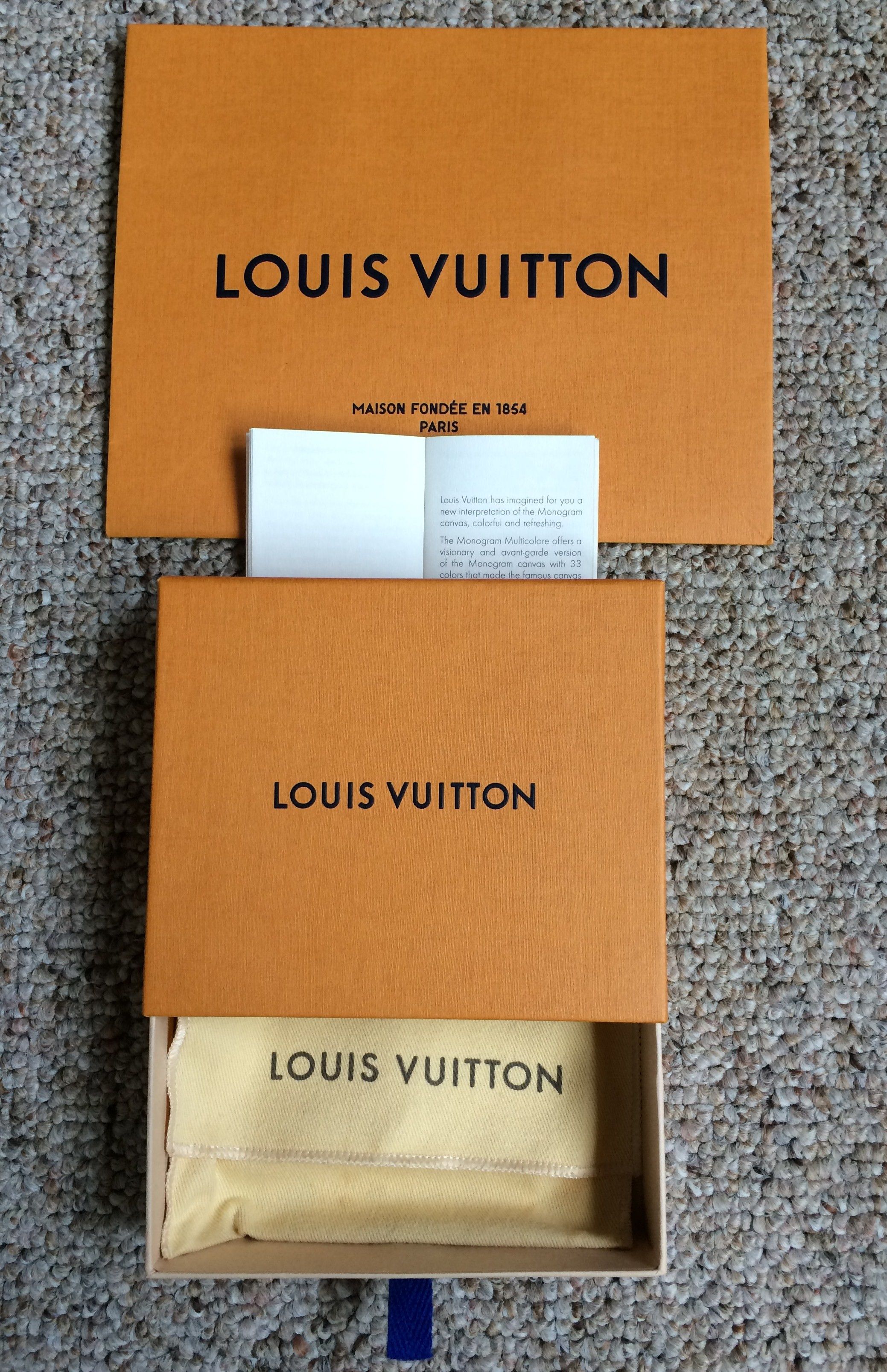 Louis Vuitton × Takashi Murakami S/S 2003 Louis Vuitton Murakami Multicolor Monogram Scarf Size ONE SIZE - 8 Thumbnail