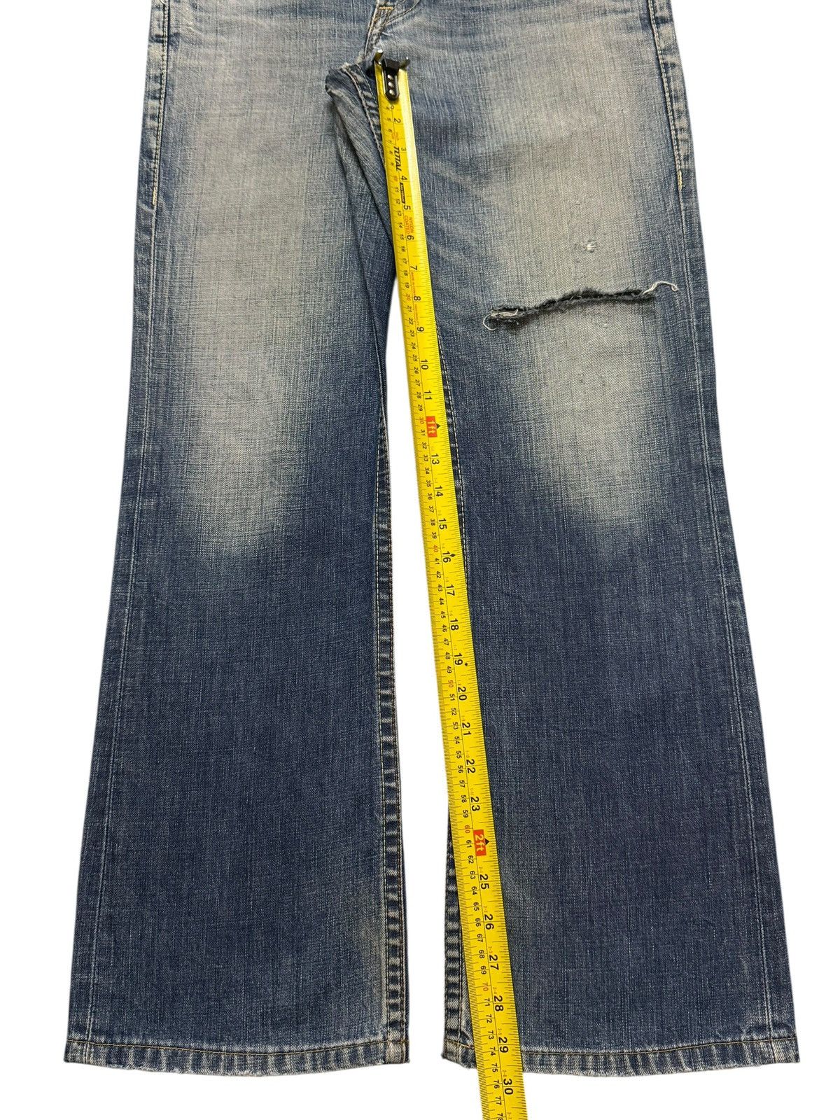 Levi's Vintage 90s Levis 507 Faded Wash Distressed Wide Leg Bootcut Size US 32 / EU 48 - 11 Thumbnail