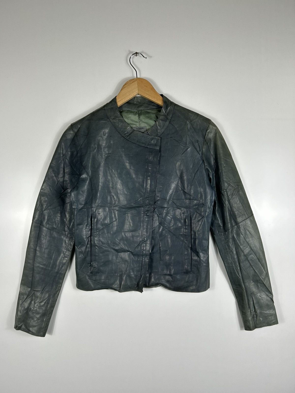 Designer × M0851 🔥M0851 Distressed Genuine Leather Cropped Rider Jacket Size XS / US 0-2 / IT 36-38 - 1 Thumbnail