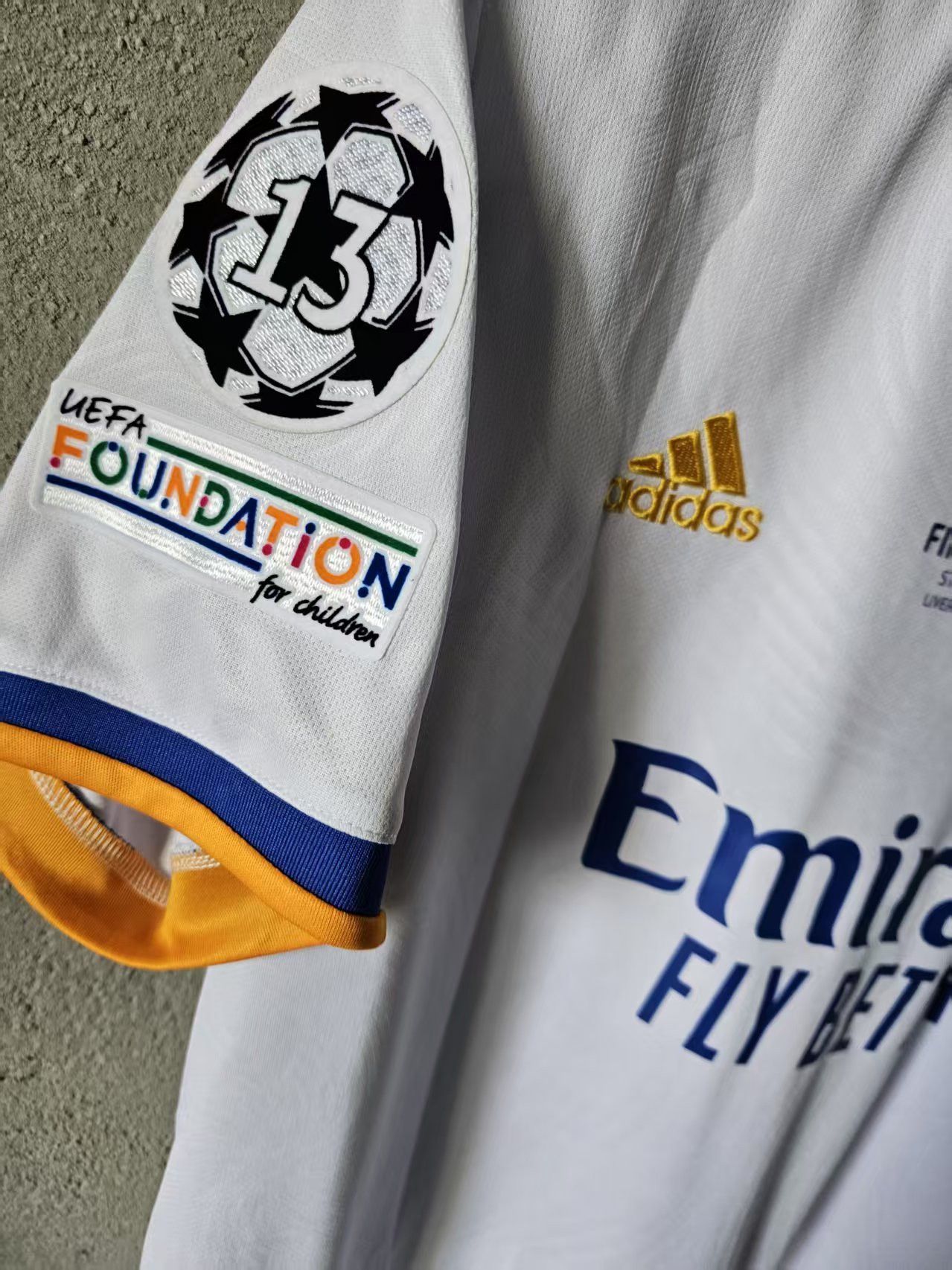 Other 2022 Real Madrid 9 Benzema Jersey Size US L / EU 52-54 / 3 - 4 Thumbnail