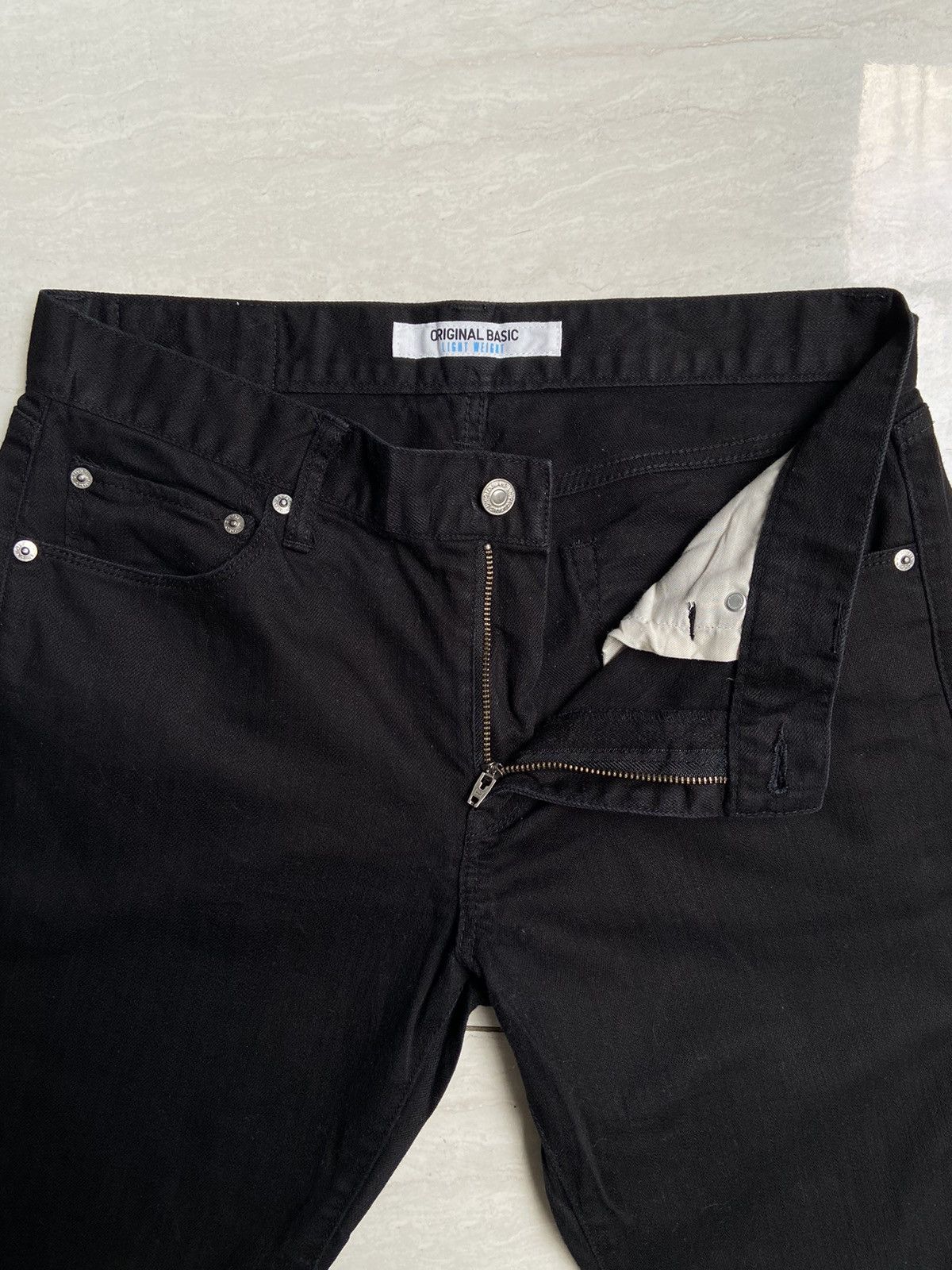 Uniqlo UNIQLO Original Basic Light Weight Black Pants Size US 31 - 3 Thumbnail