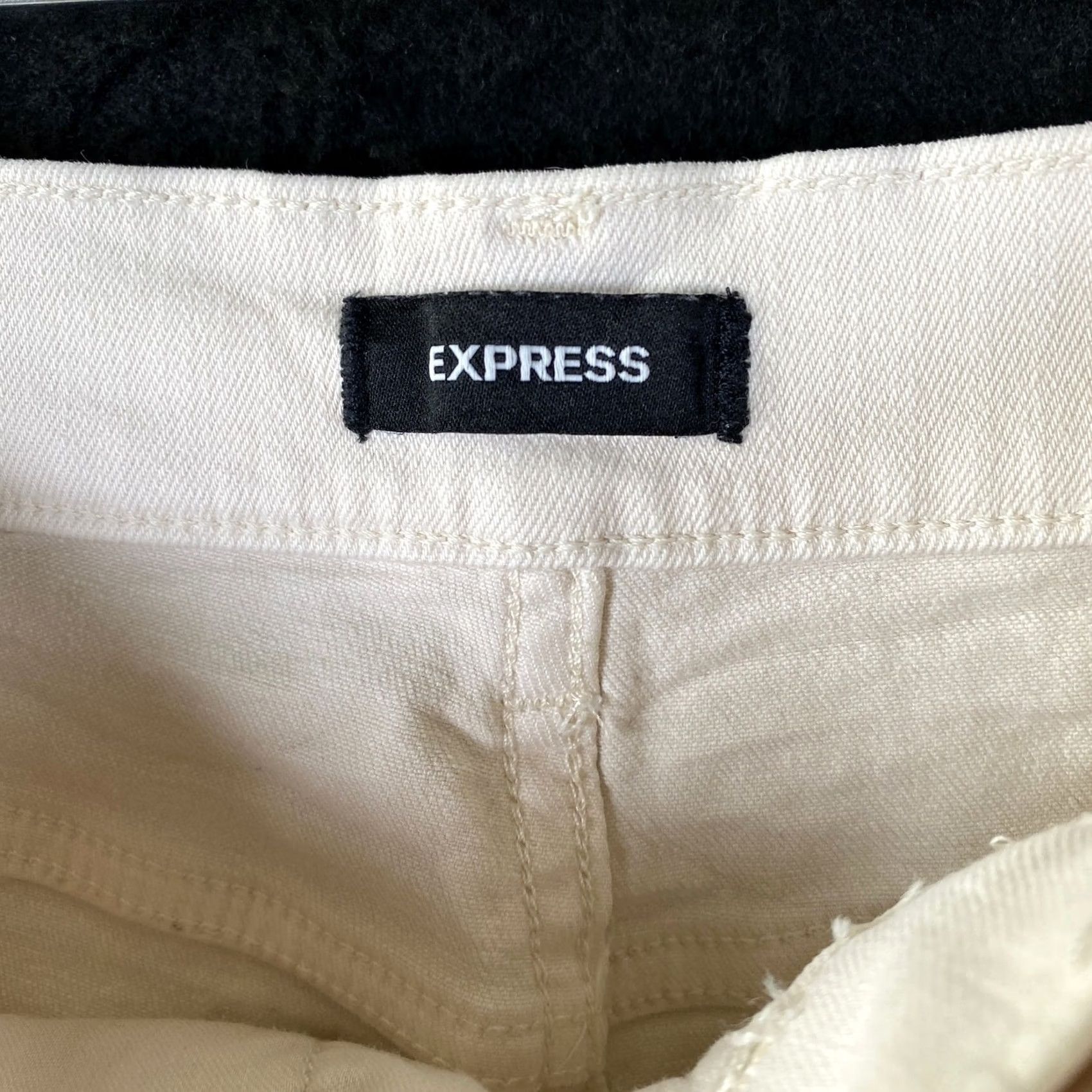 Express Express Womens Jeans Cream Denim Super High Rise Straight Leg Fringe Stretch 8 Size 30" / US 8 / IT 44 - 7 Thumbnail