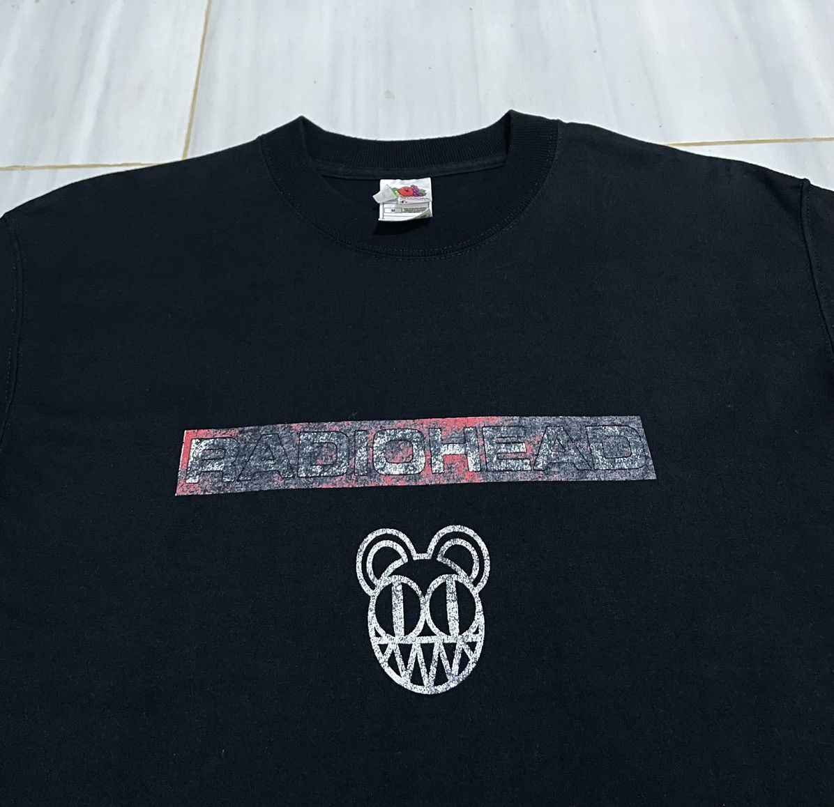 Band Tees × Vintage 2003 Vintage Radiohead Tour Tee Size US M / EU 48-50 / 2 - 3 Thumbnail