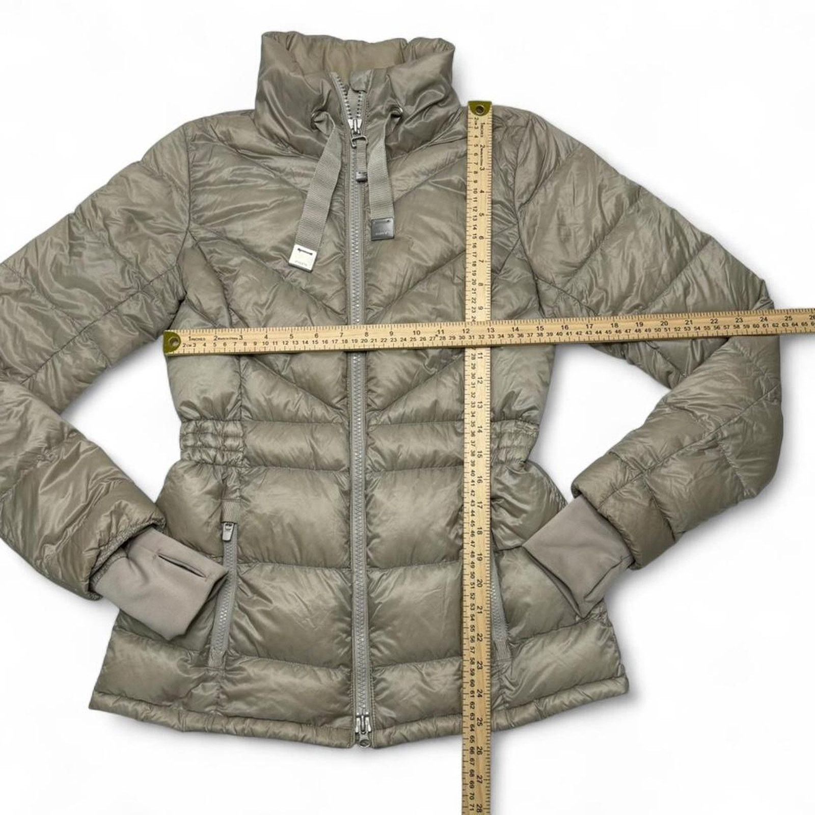 Athleta Athleta Flattering Fit Puffer Jacket Size XS New York coat Size XS / US 0-2 / IT 36-38 - 3 Thumbnail