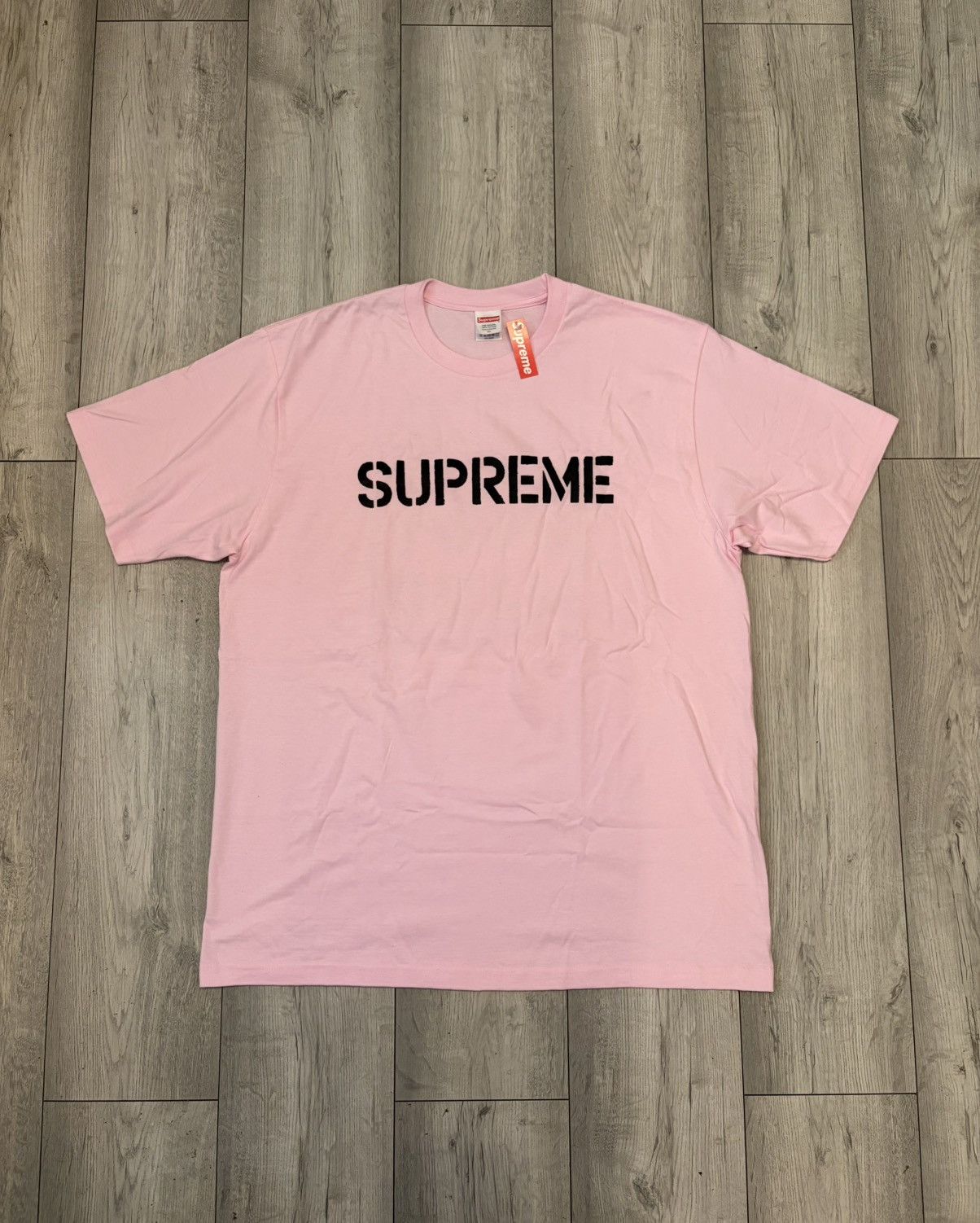 Supreme Supreme SS26 Hard Tee Pink - Size XL Size US XL / EU 56 / 4 - 1 Thumbnail