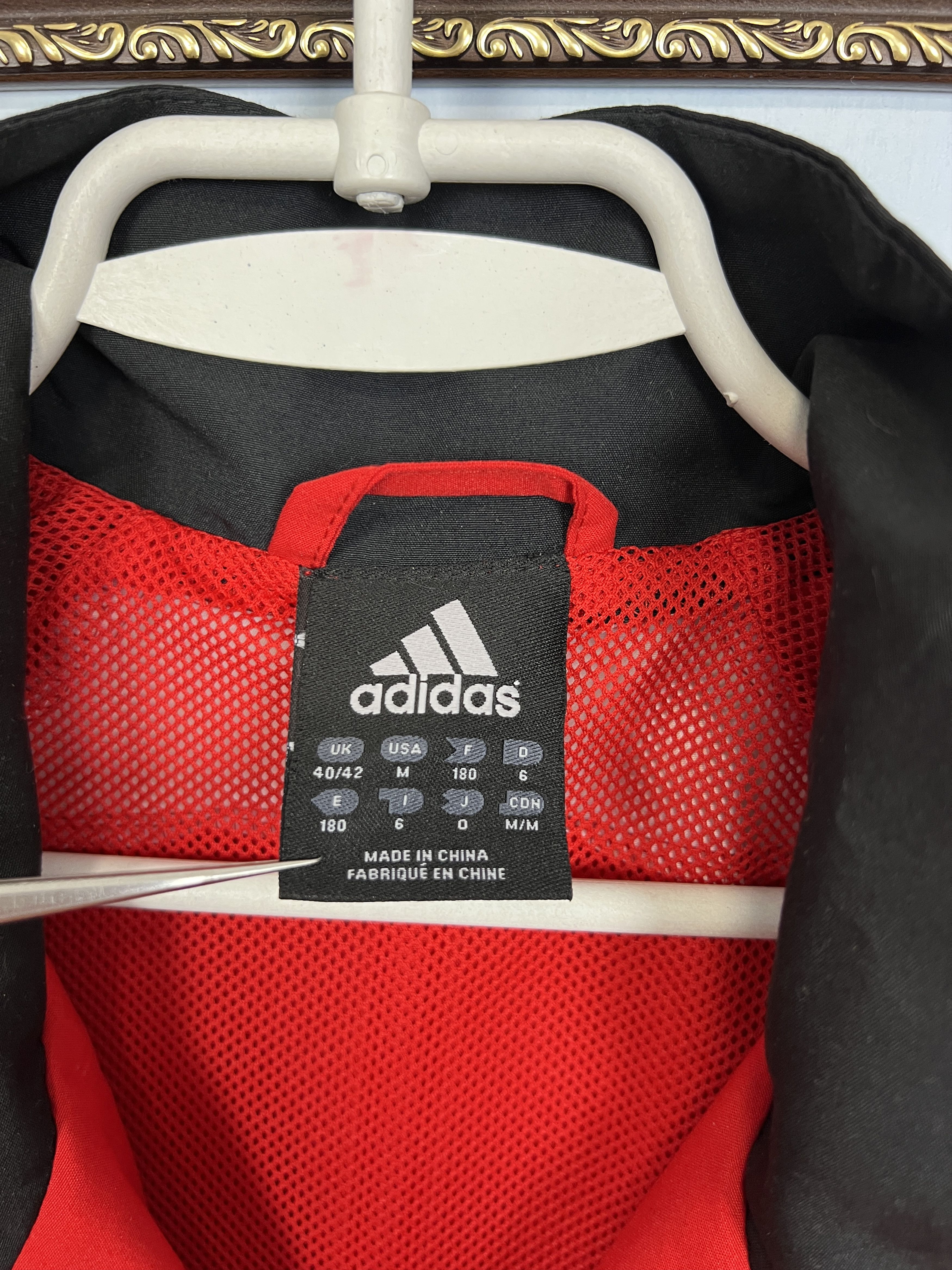 Adidas Vintage Adidas Liverpool Football Jacket Soccer YNWA Size US M / EU 48-50 / 2 - 9 Thumbnail