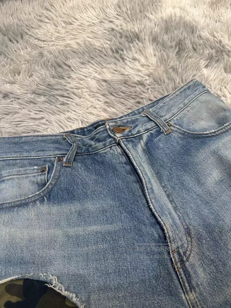 Balenciaga Balenciaga size XS Distressed Pants, Jeans, Long Trousers Size US 27 - 5 Thumbnail