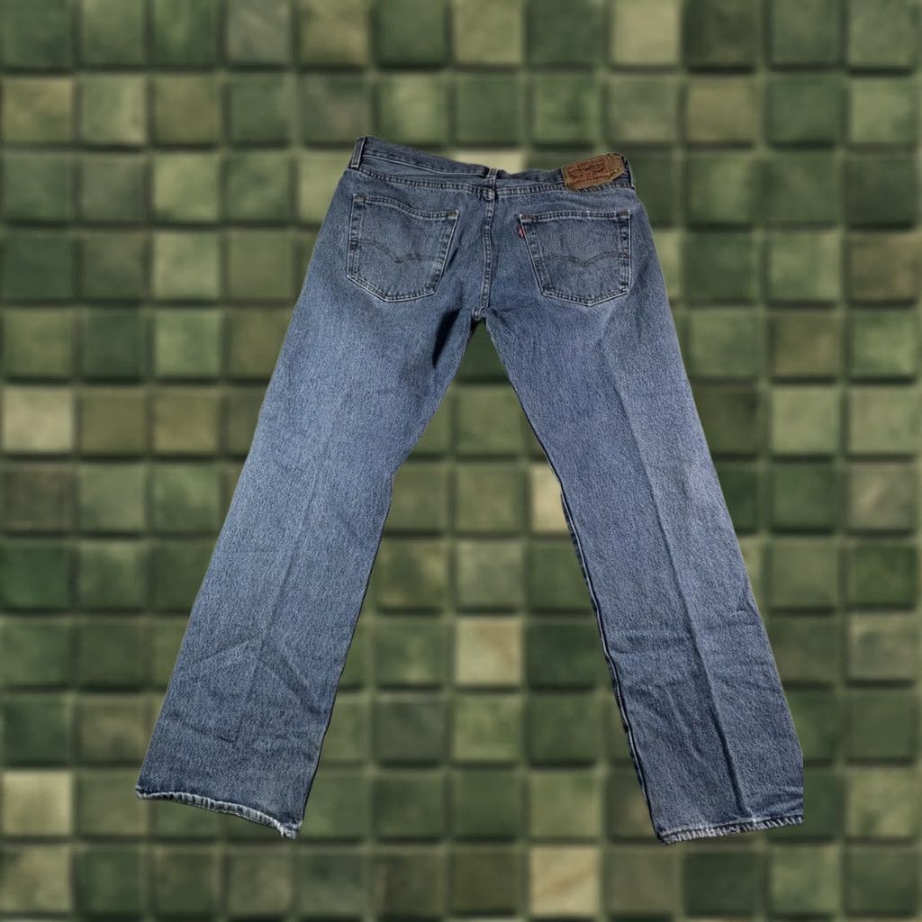 Levi's VINTAGE Levi's 501 Jeans Mens 36x30 Button Fly Distressed Denim Straight Leg Fit Stonewash Blue Size US 36 / EU 52 - 1 Thumbnail