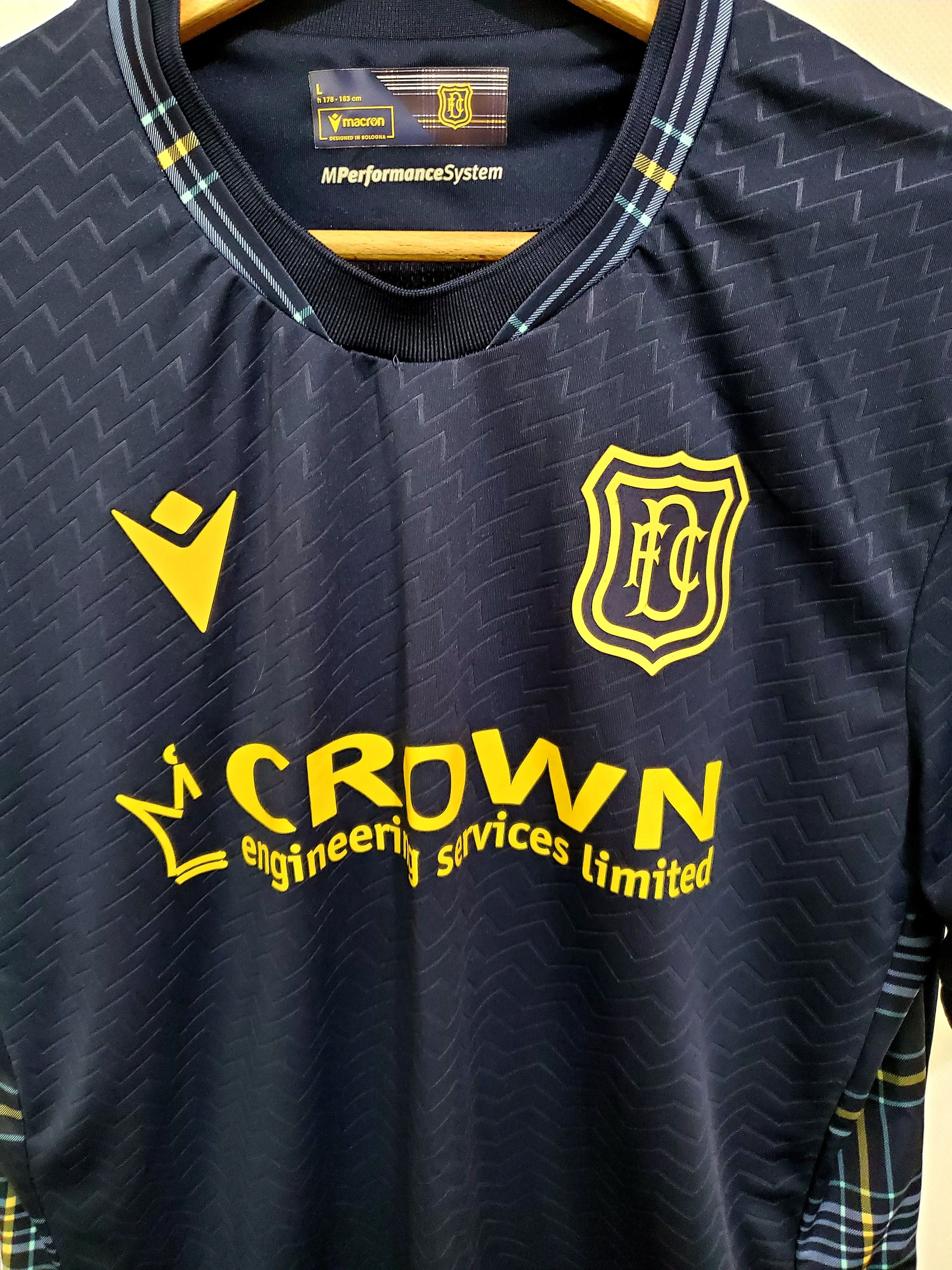 Macron 2023-24 Dundee Macron Home soccer jersey new condition L Size US L / EU 52-54 / 3 - 2 Thumbnail