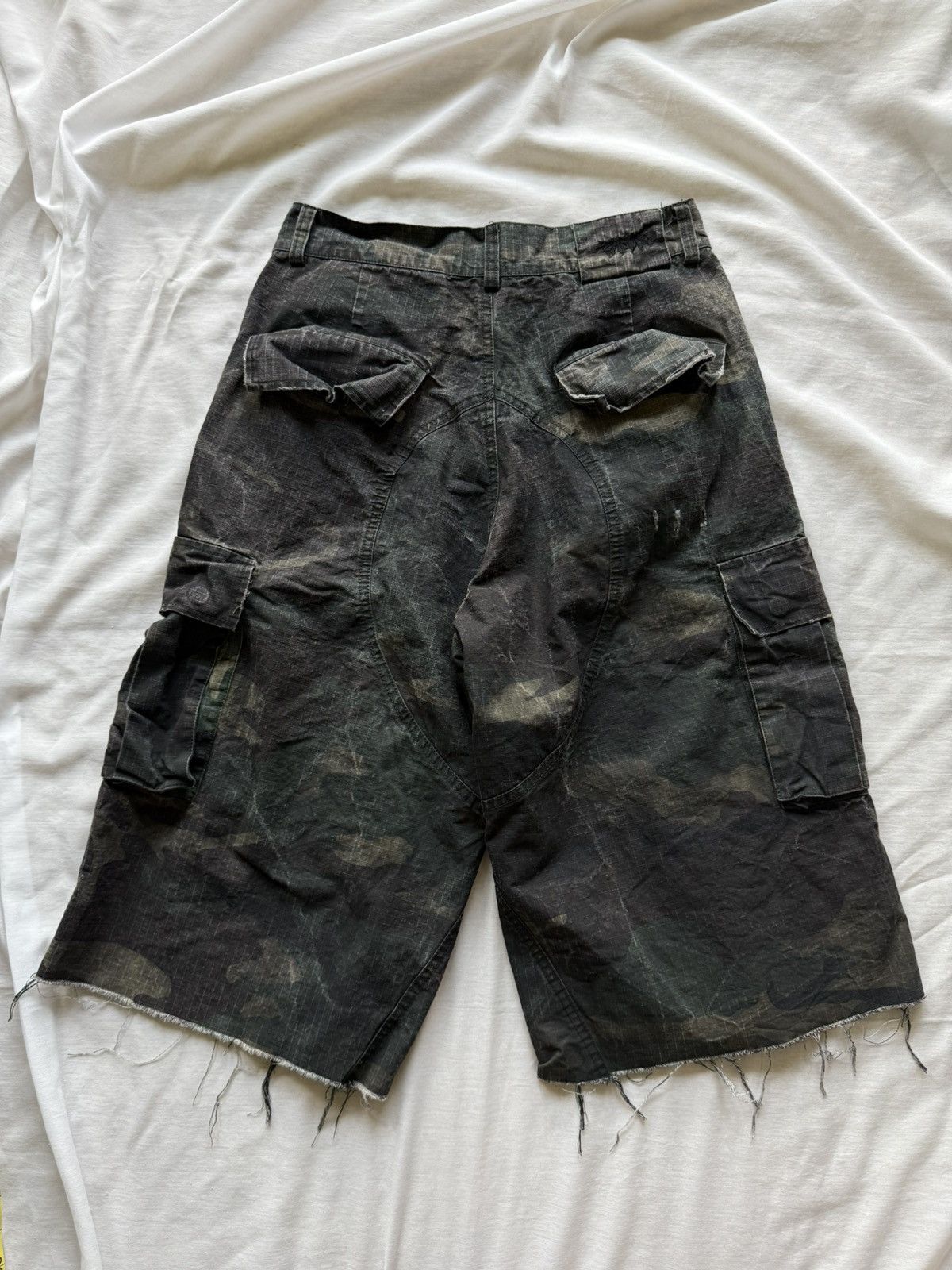 Other Persona Clothing Y2K Eden Camo Shorts Size US 29 - 2 Thumbnail
