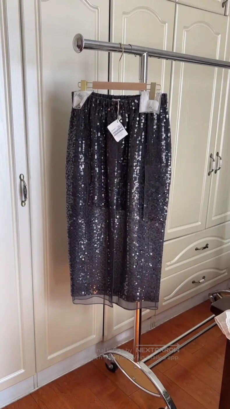 Brunello Cucinelli Brunello Cucinelli Full Sequin Skirt Silk Skirt Size 27" / US 4 / IT 40 - 1 Thumbnail
