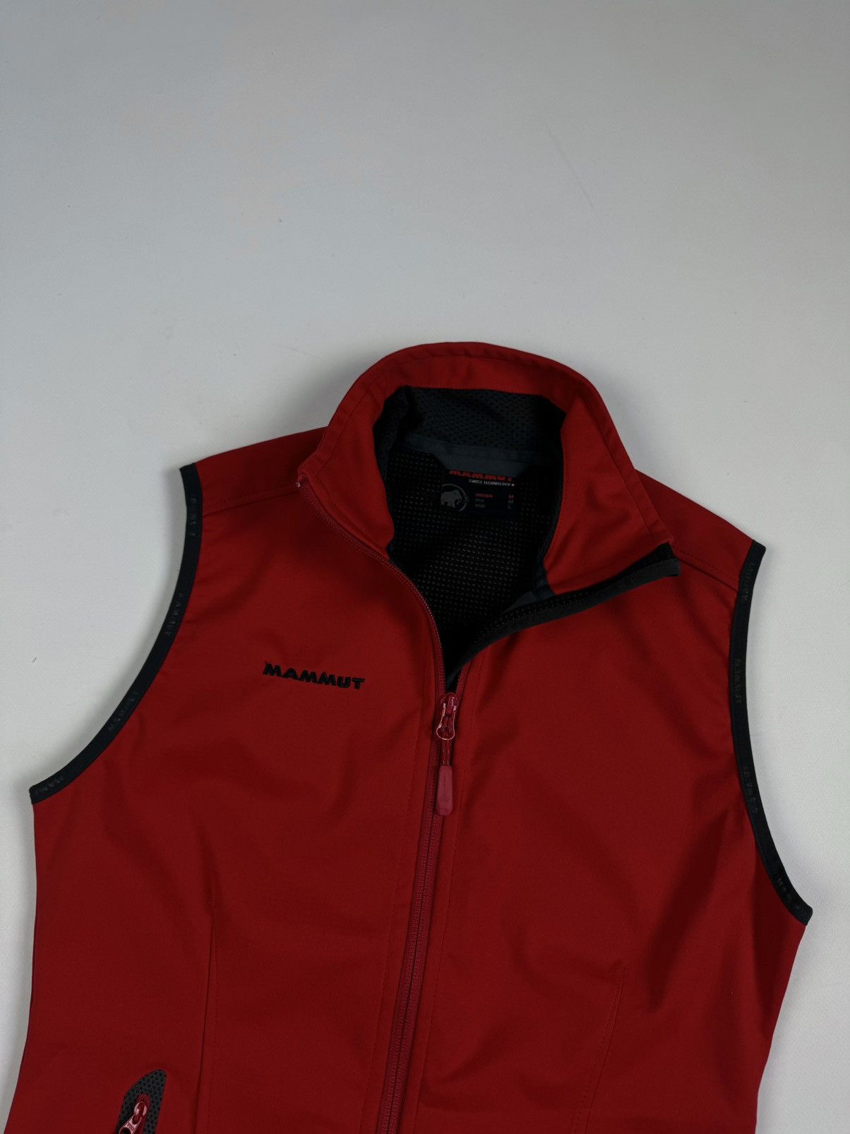 Mammut MAMMUT Windstopper Switzerland Red Vest Sleeve Less Jacket Size M / US 6-8 / IT 42-44 - 4 Thumbnail