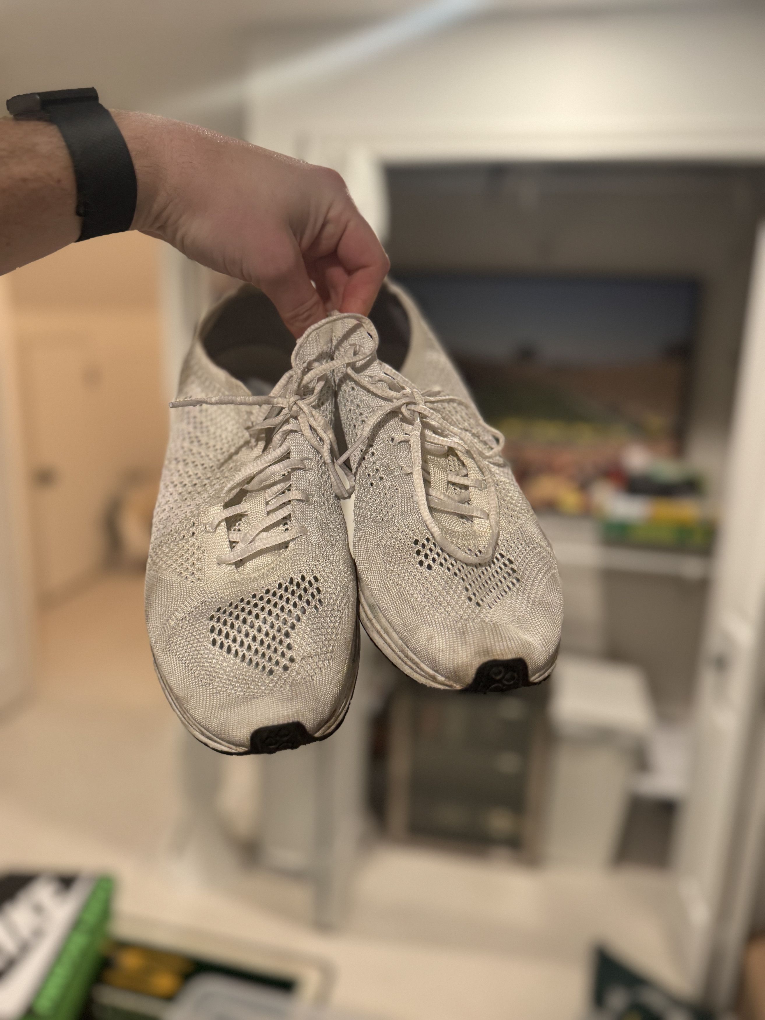 Nike Nike Flyknit Racer 'Goddess' in Triple White size 11.5 Size US 11.5 / EU 44-45 - 5 Thumbnail