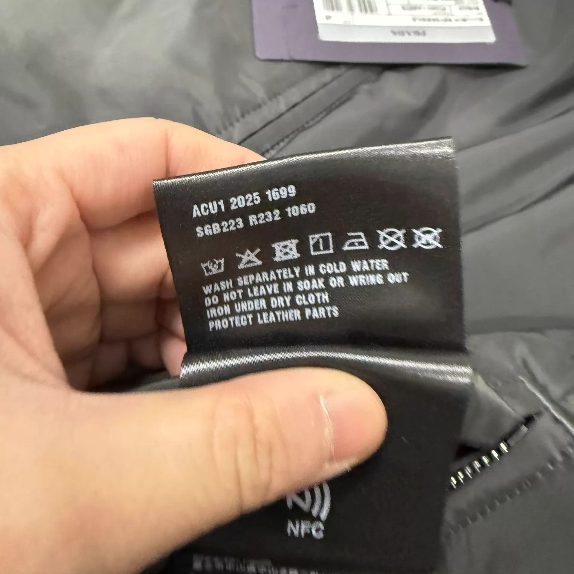 Prada Prada 26 Chest Triangle Logo Double Sided Nylon Jacket 48 Size US M / EU 48-50 / 2 - 5 Thumbnail
