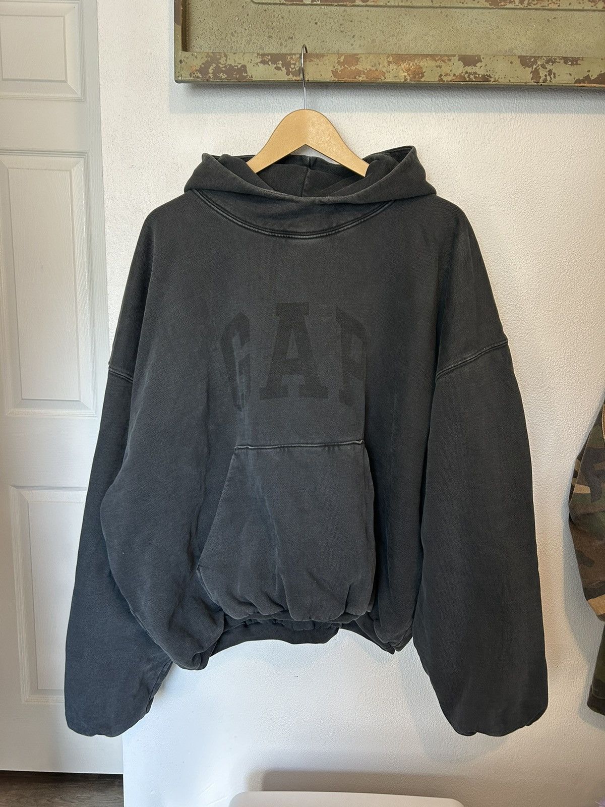 Balenciaga × Gap × Kanye West Yeezy Gap Dove Hoodie Washed Black 