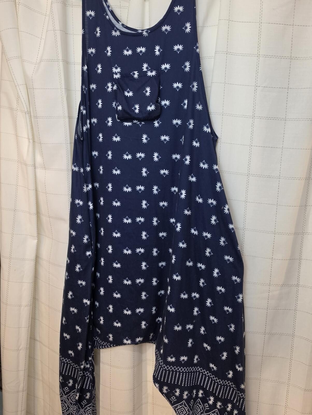 Other Navy Daisy Print Harem Jumpsuit / Drapey Romper with Pockets Size 42" / US 20 - 1 Thumbnail